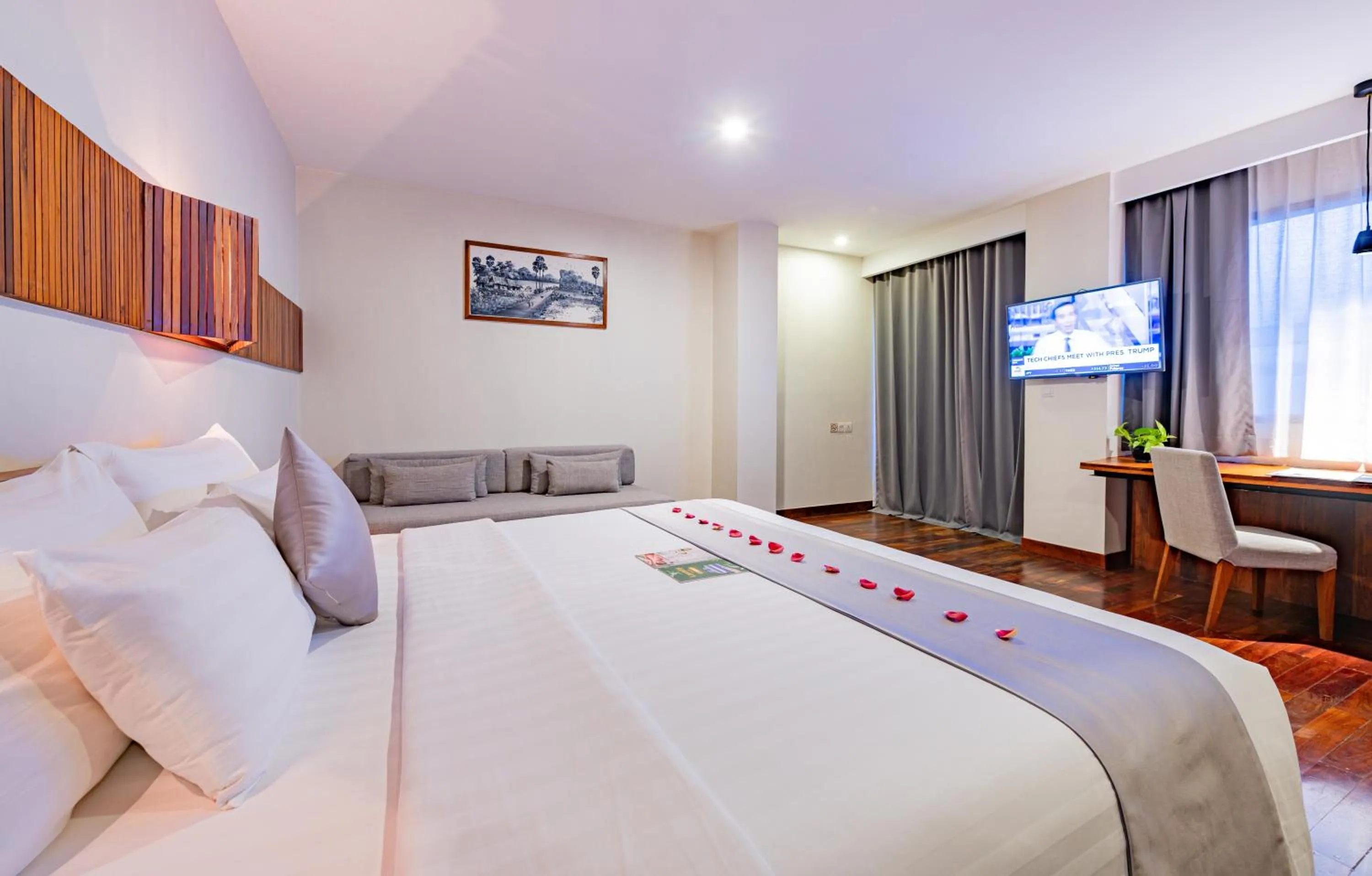 Communal lounge/ TV room, Bed in Somadevi Residence