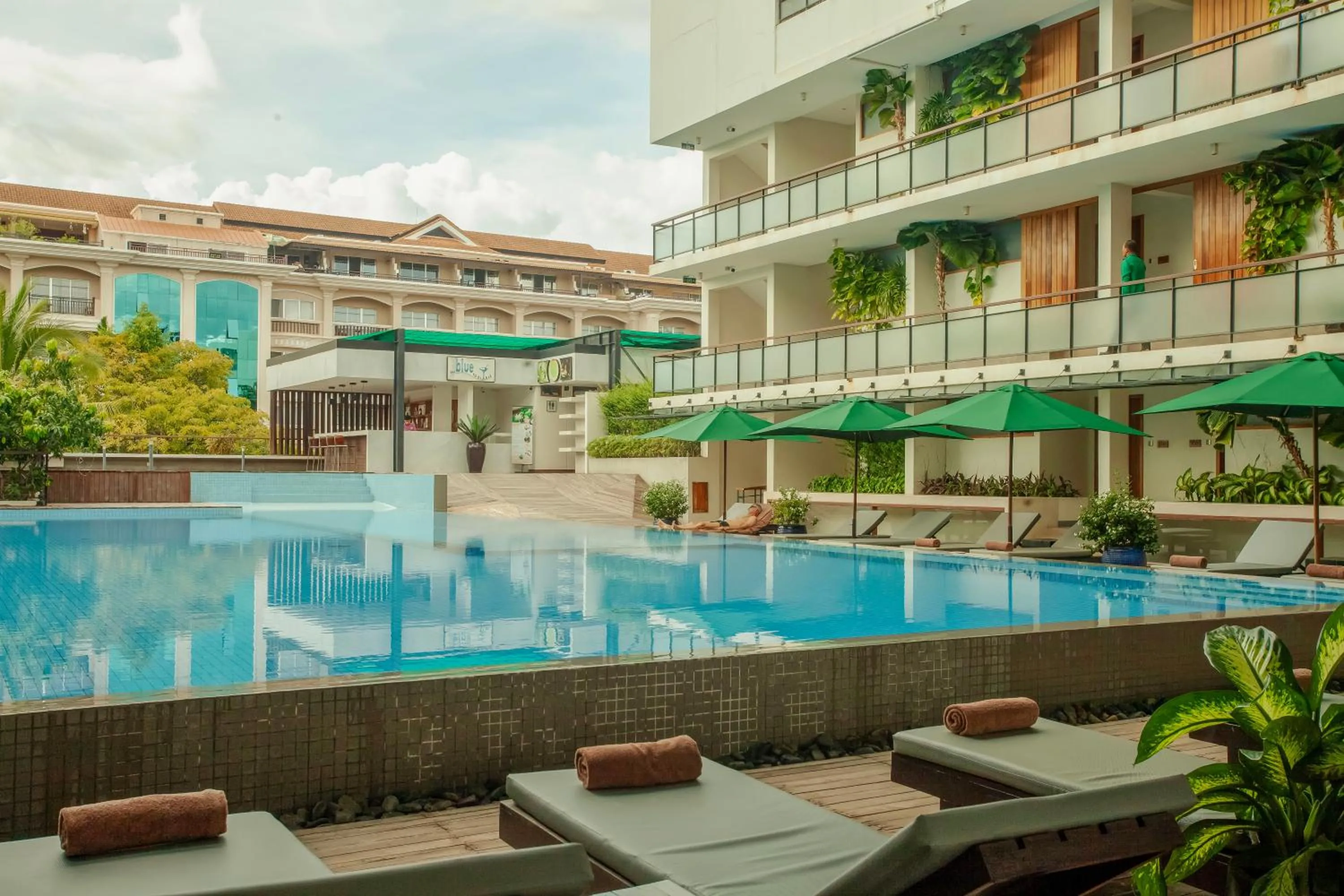 Swimming pool in Somadevi Residence