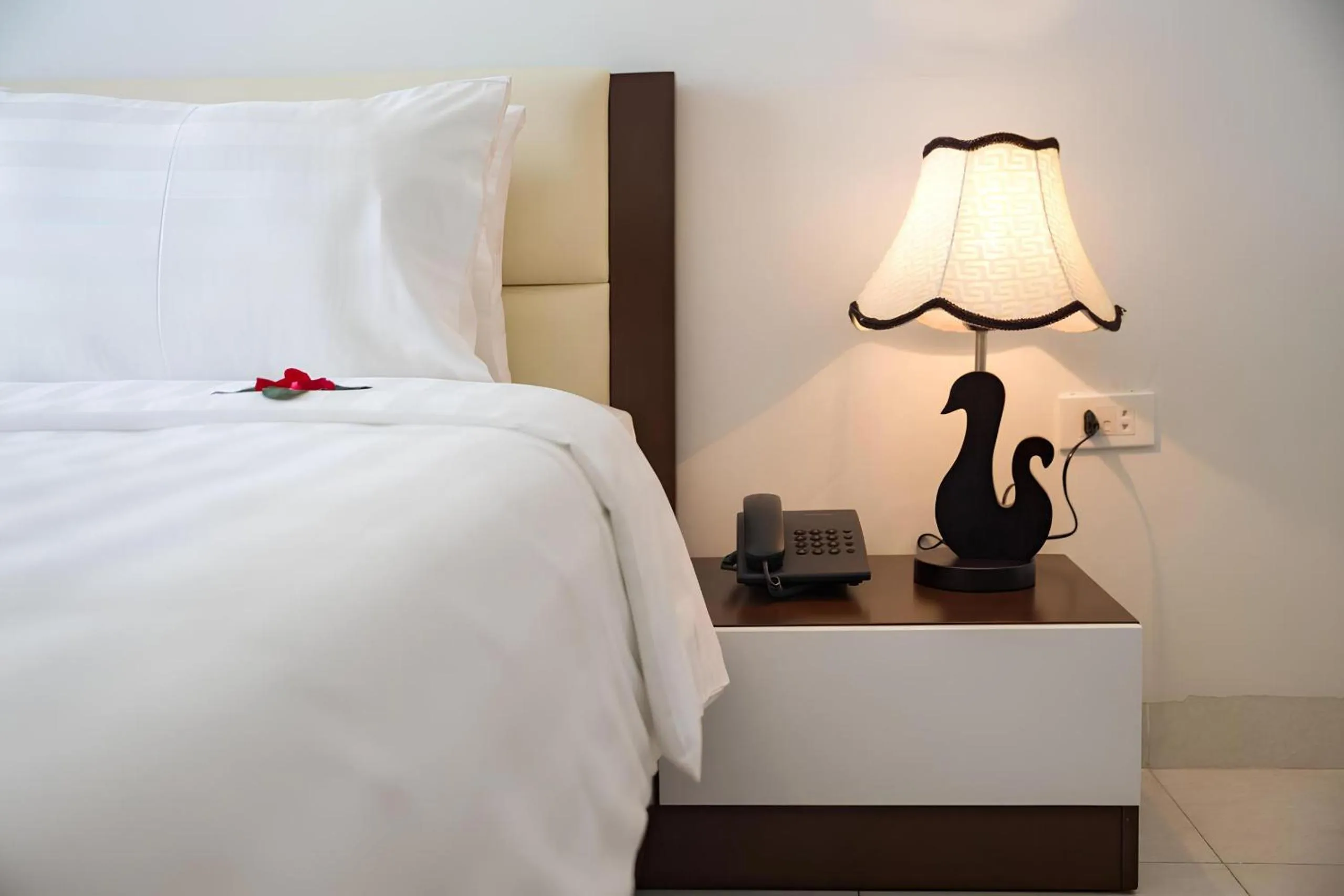 Bedroom, Bed in Noi Bai Airport Hotel