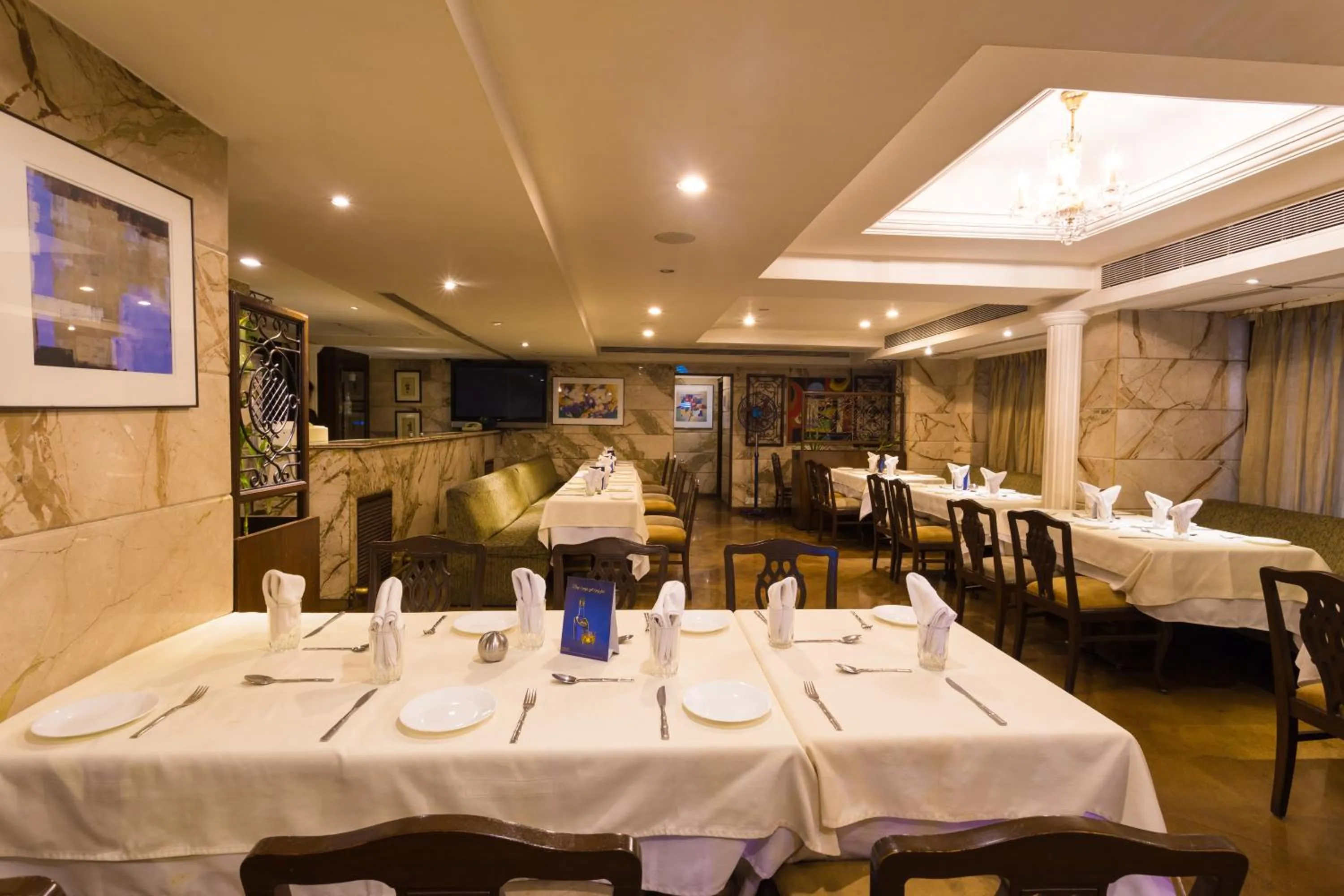 Restaurant/places to eat in Ginger Thane