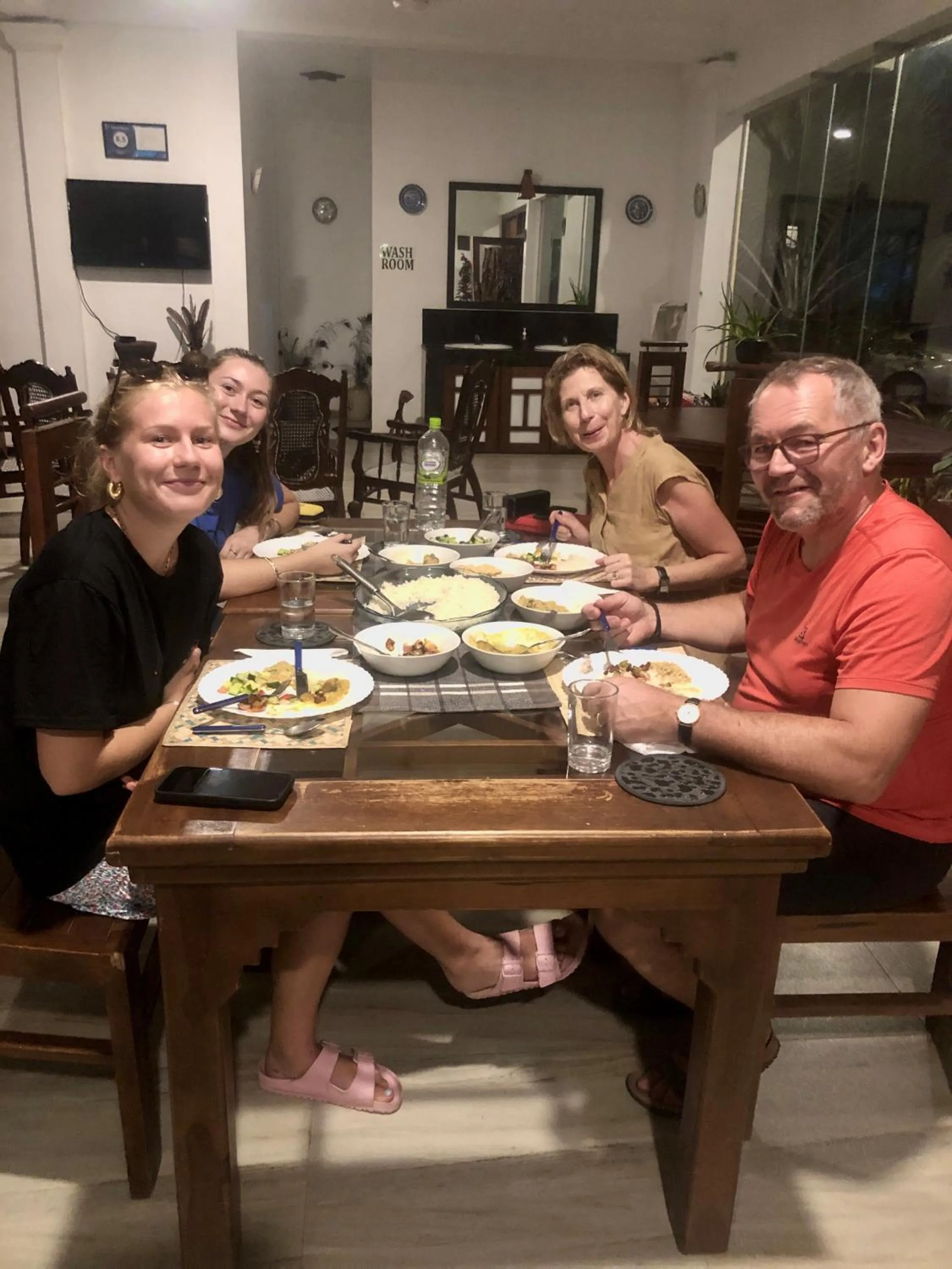 Restaurant/places to eat in Saman Resort Yala