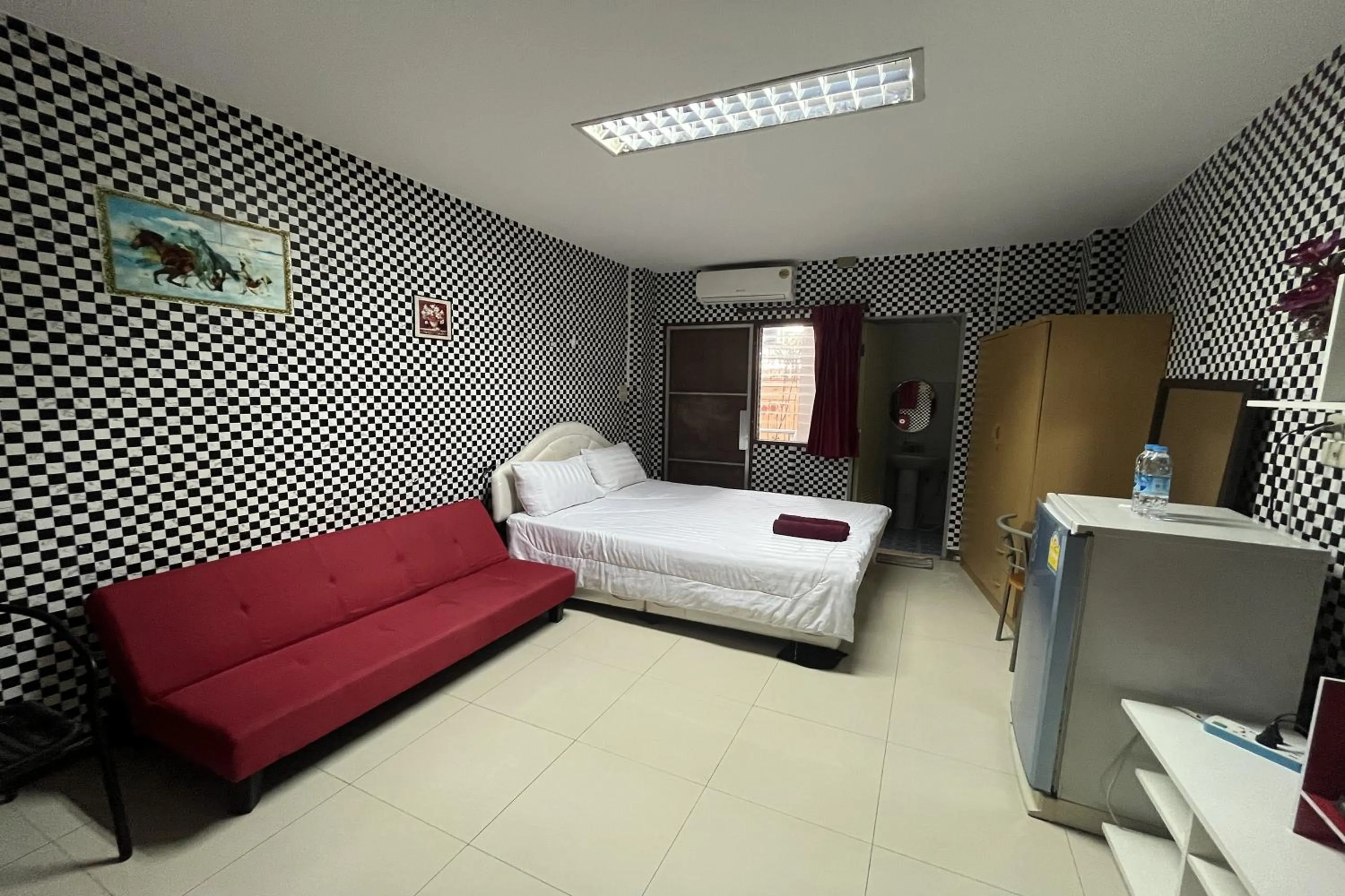 Photo of the whole room, Bed in Green Place 107