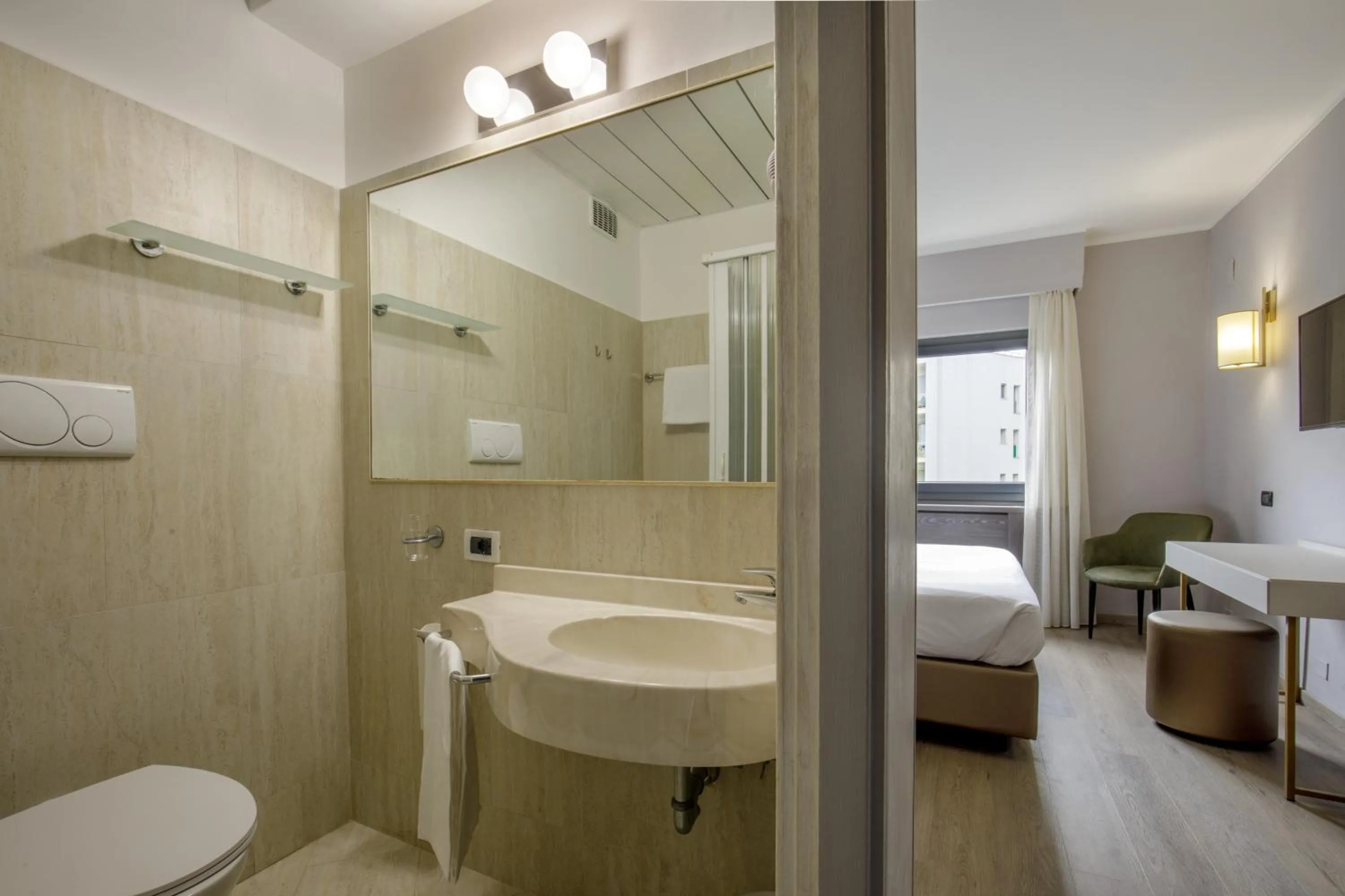 Bathroom in Hotel Marc'Aurelio