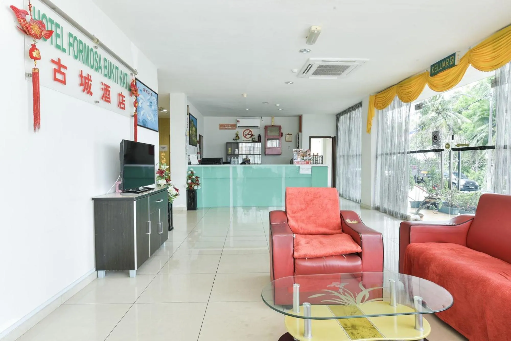 Seating area in Hotel O Melaka near AEON Shopping Centre formerly Formosa