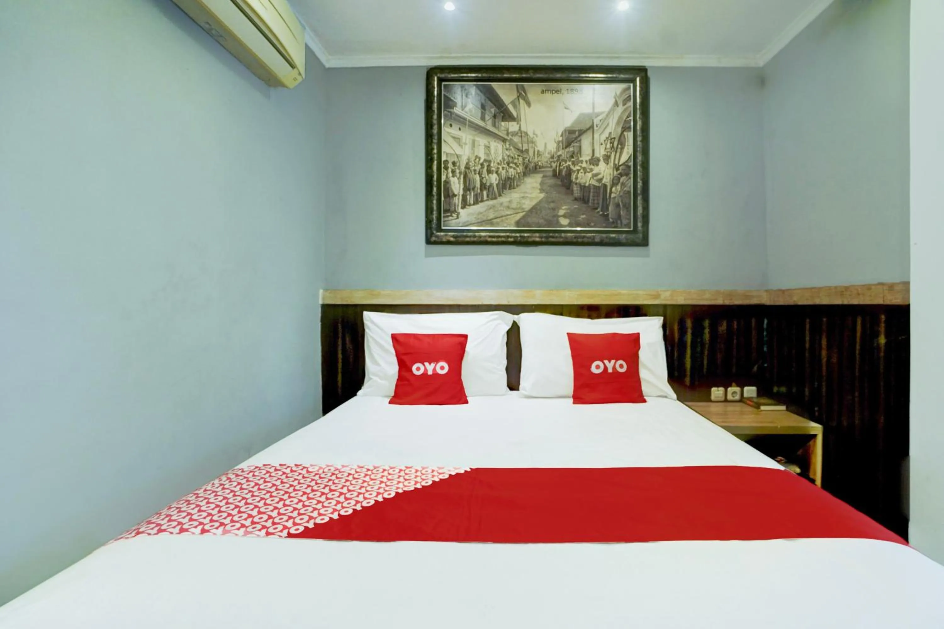 Bedroom in Hotel O Chinatown Near Ampel Formerly Hotel Novera