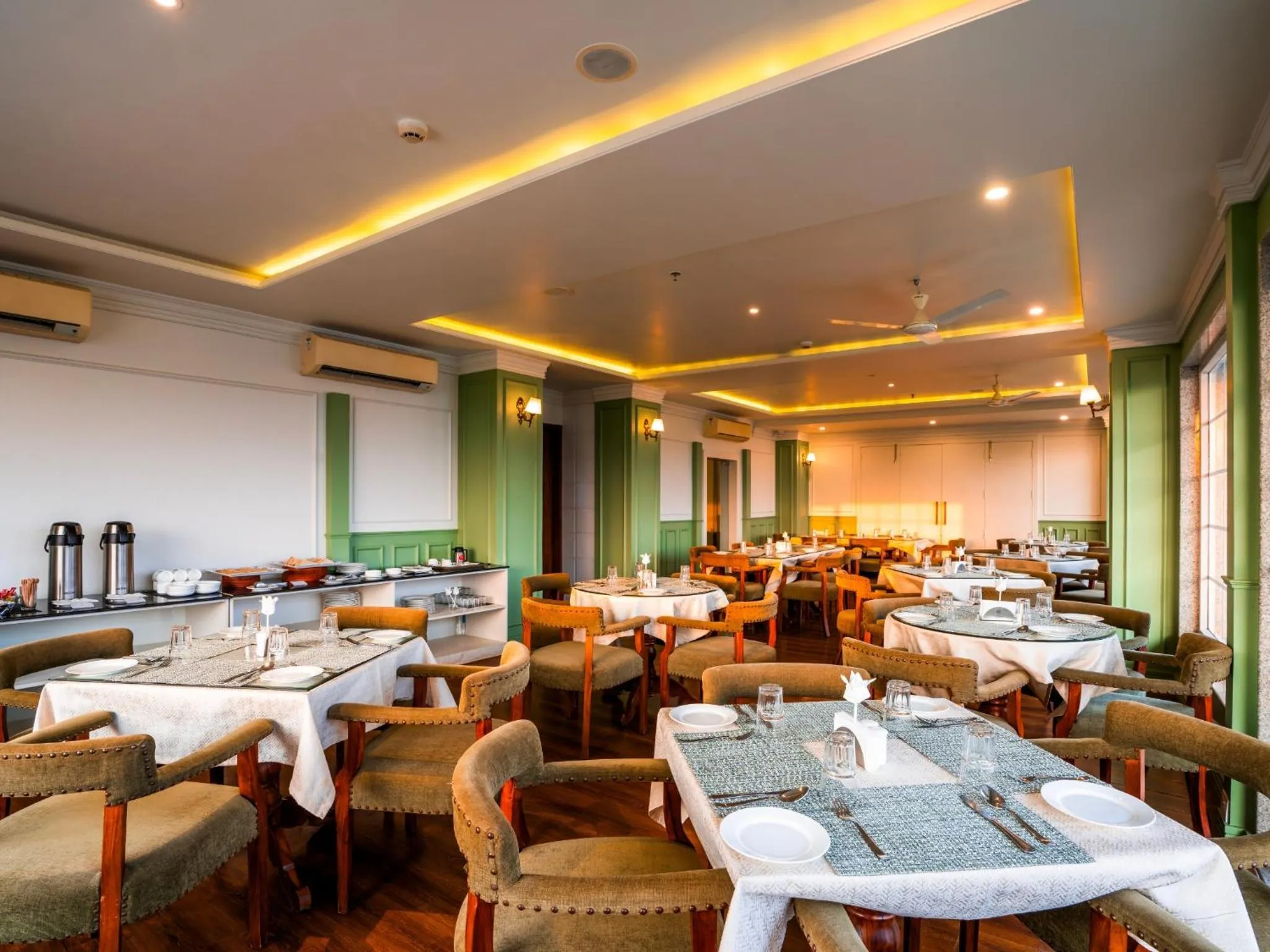 Food and drinks in Moustache Select Udaipur