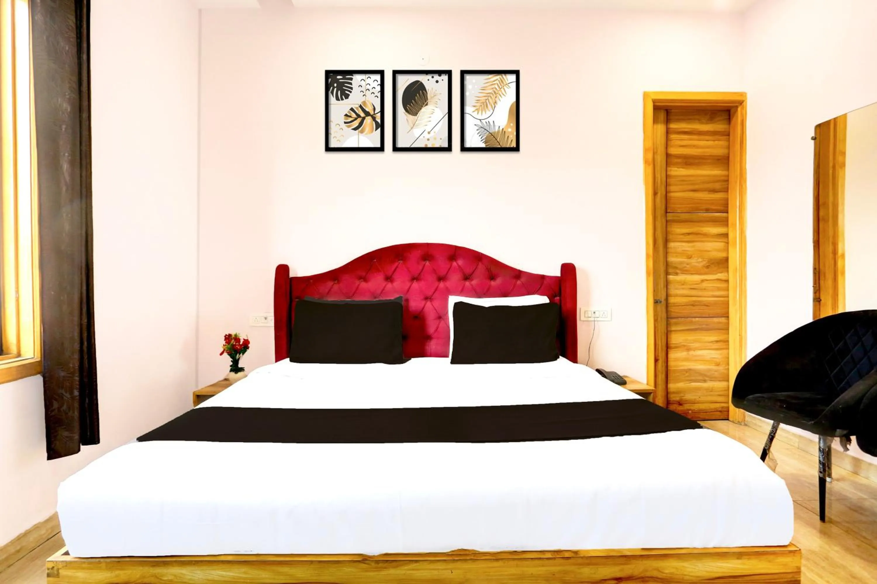 Bedroom, Bed in OYO Hotel O Alpine Inn