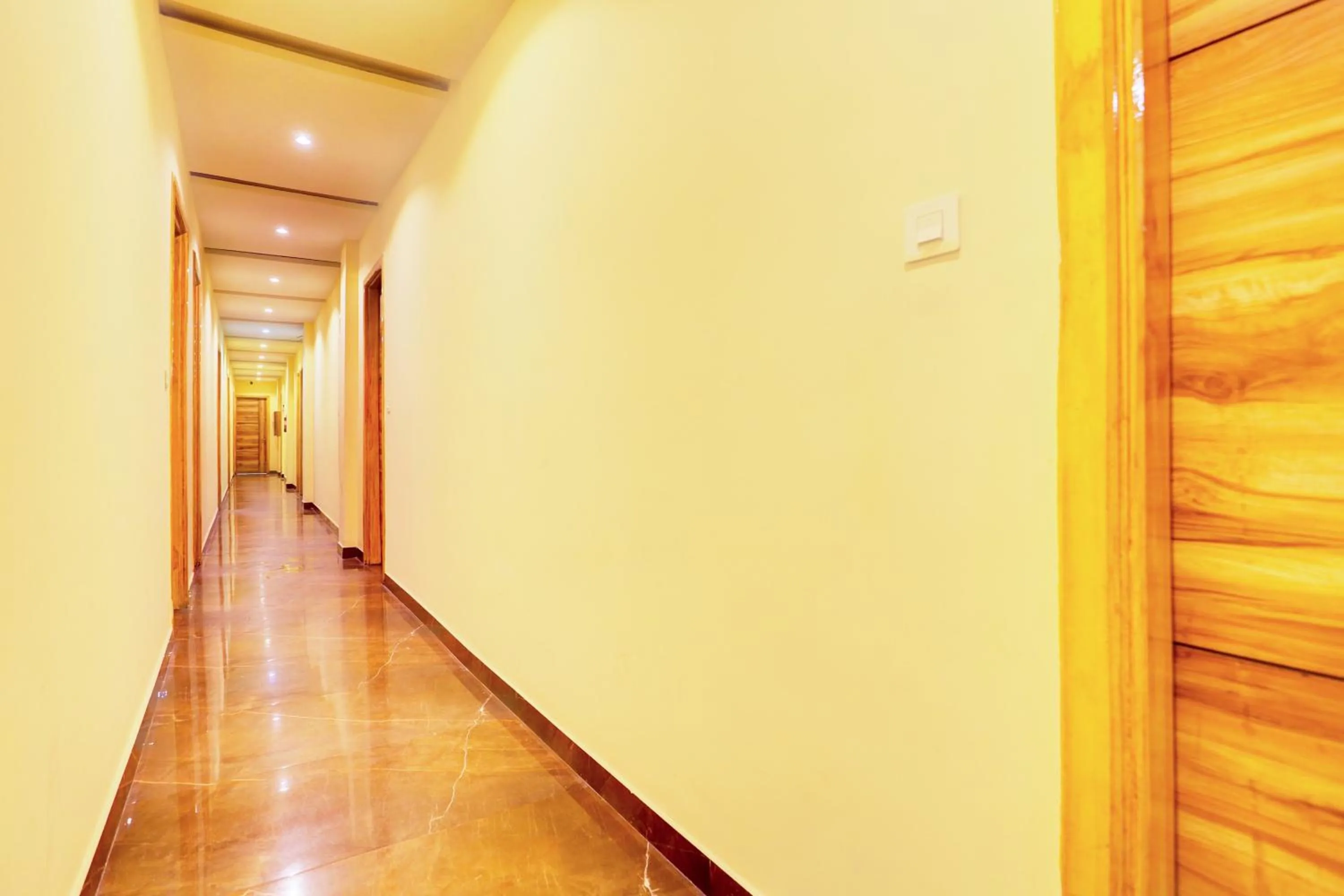 Lobby or reception in OYO Hotel O Alpine Inn