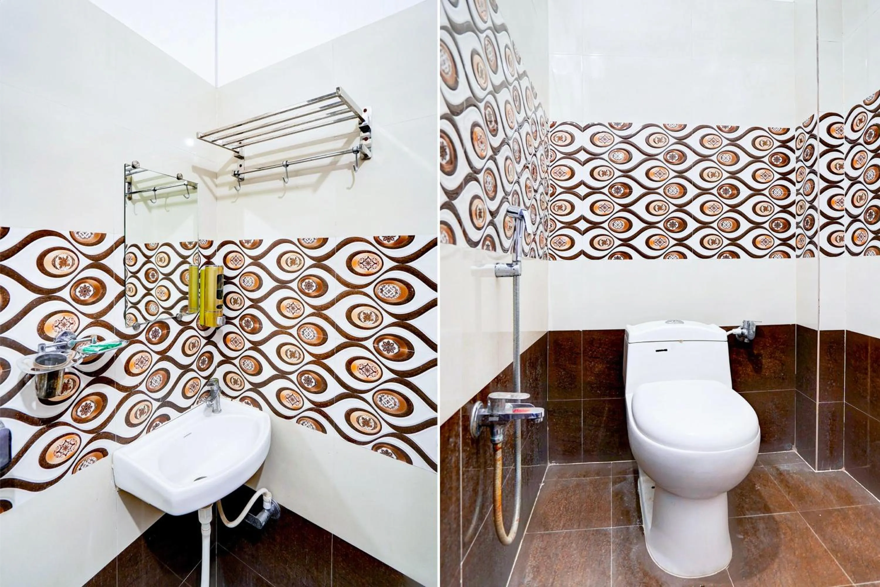 Bathroom in Super Hotel O BLW Kakarmatta Near Banaras Junction