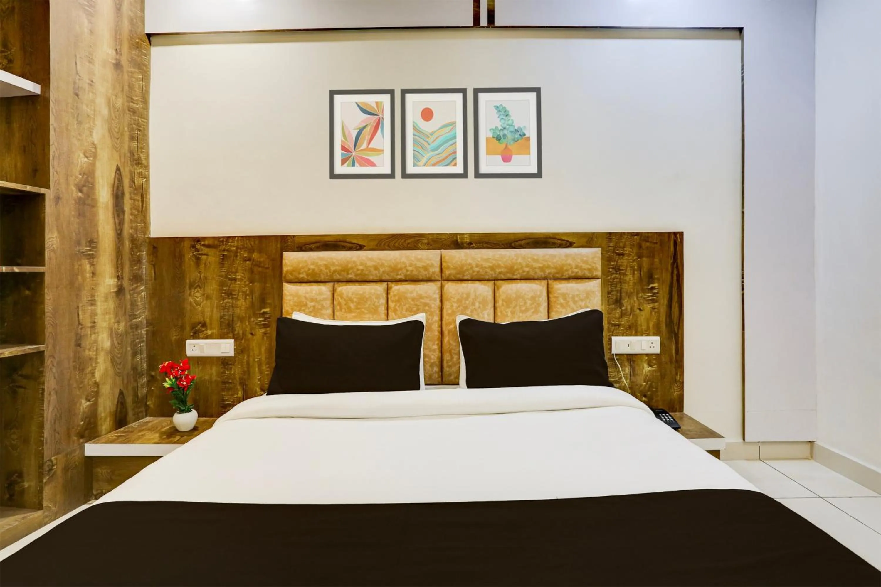 Bedroom, Bed in Townhouse Model Town Rohtak Formerly Hotel Tathastu