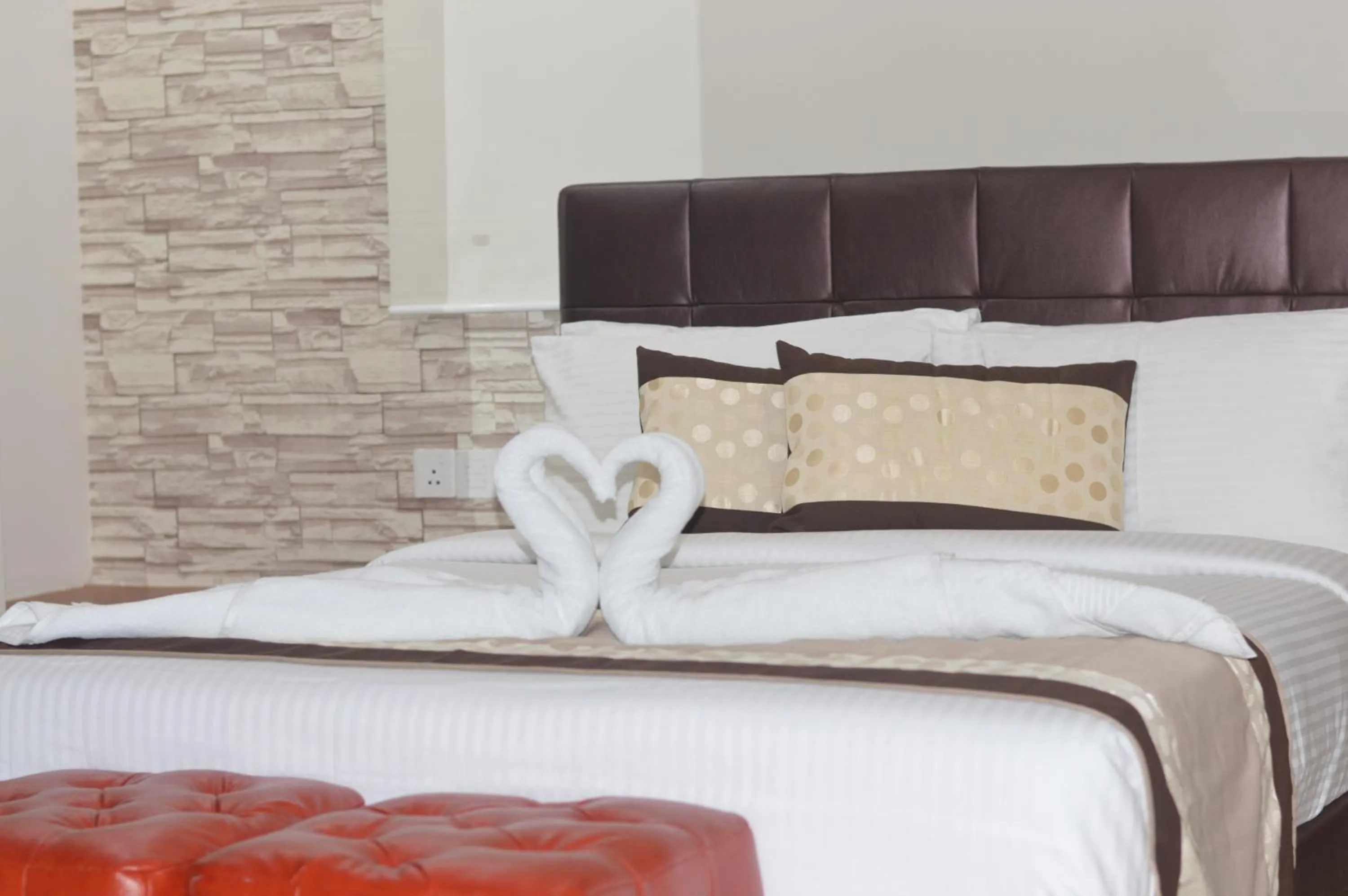 Bedroom, Bed in Hotel Diamonds Pearl