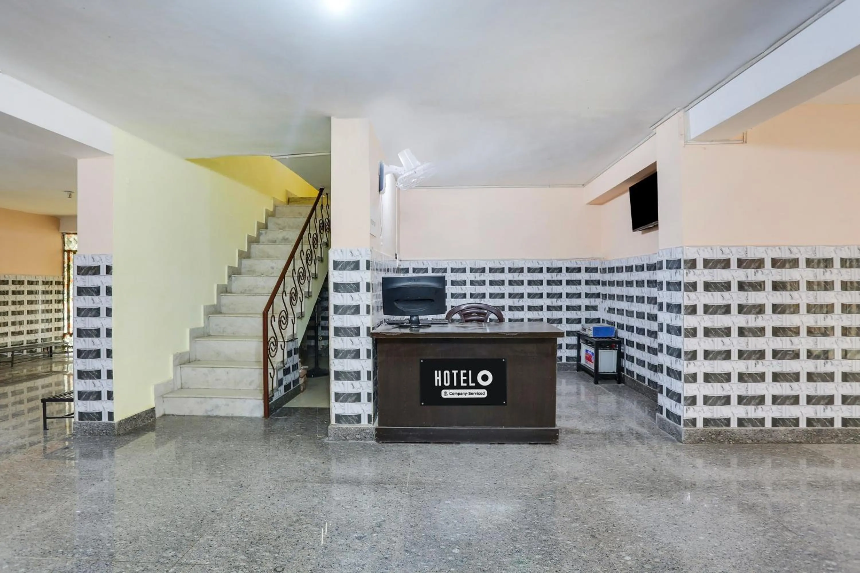 Lobby or reception in Super Hotel O Dwarka Metro