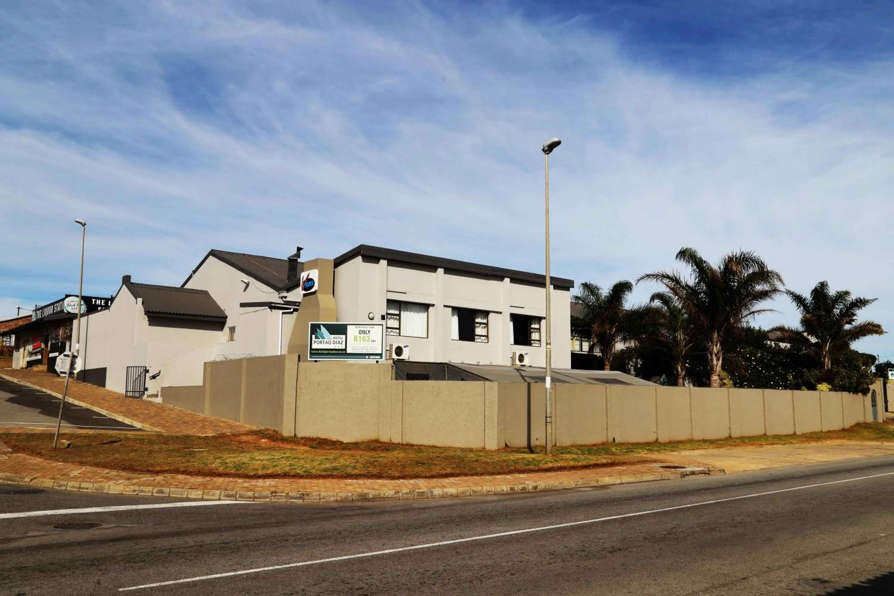 Facade/entrance in Hotel Portao Diaz