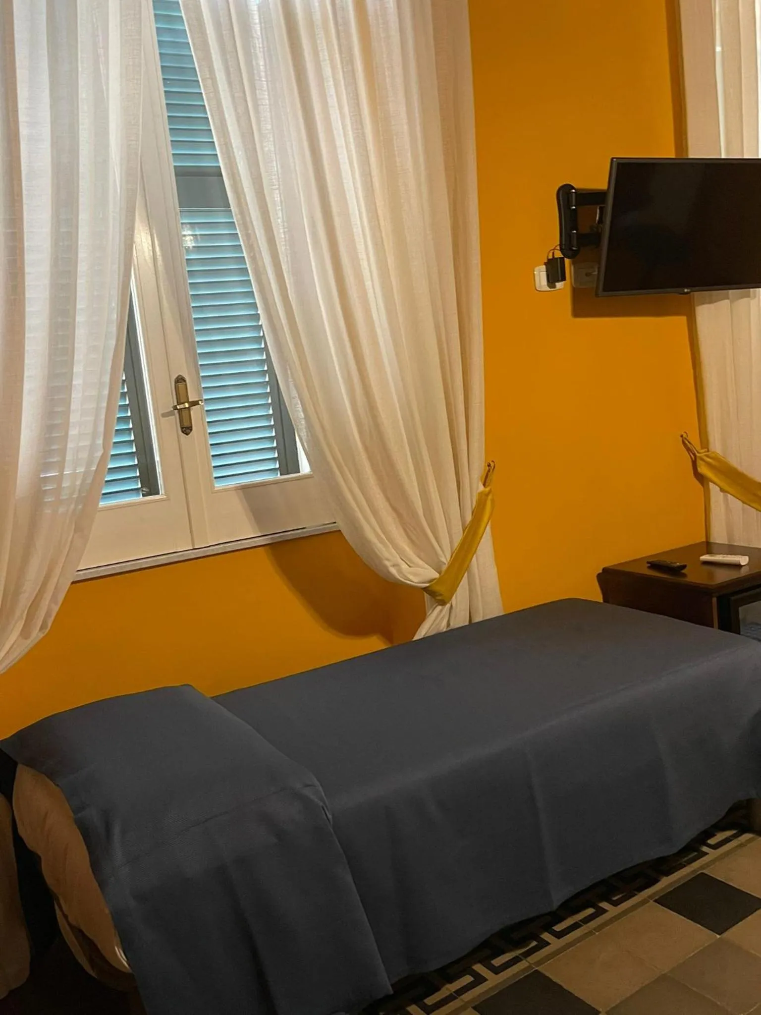 Bed in Palazzo Toraldo di Francia