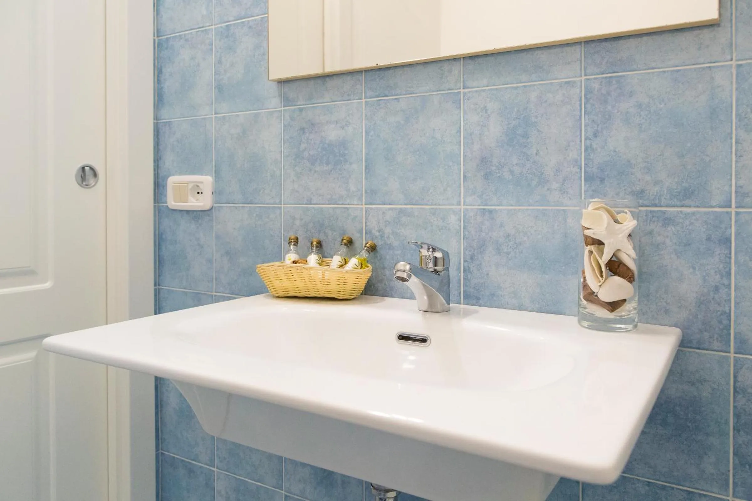Bathroom in Palazzo Toraldo di Francia