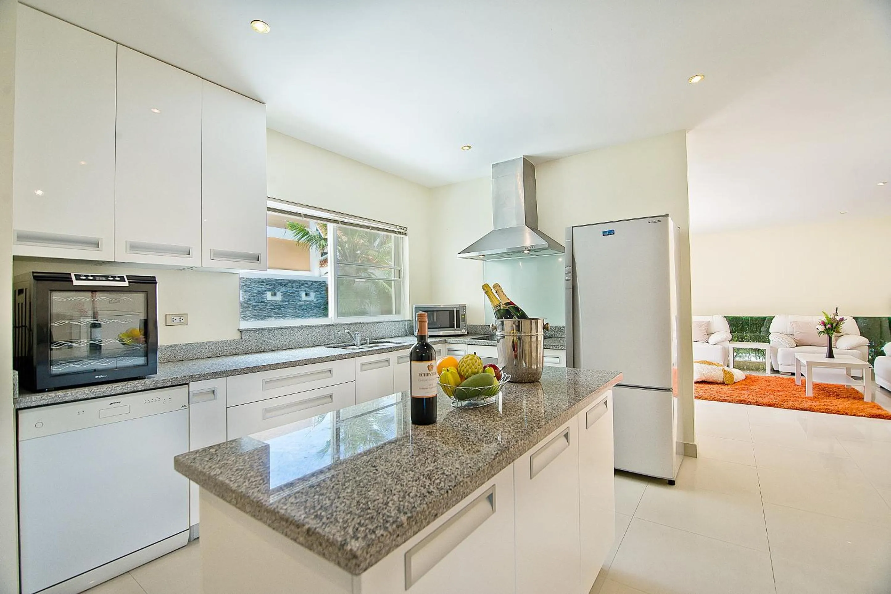Kitchen or kitchenette in Tropicana Pool Villa