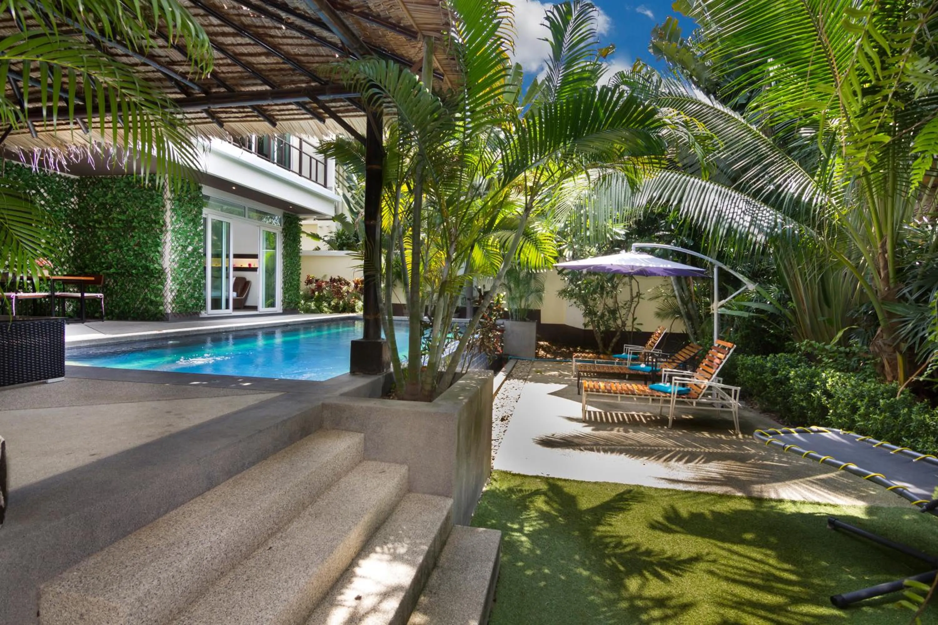 Swimming pool in Tropicana Pool Villa
