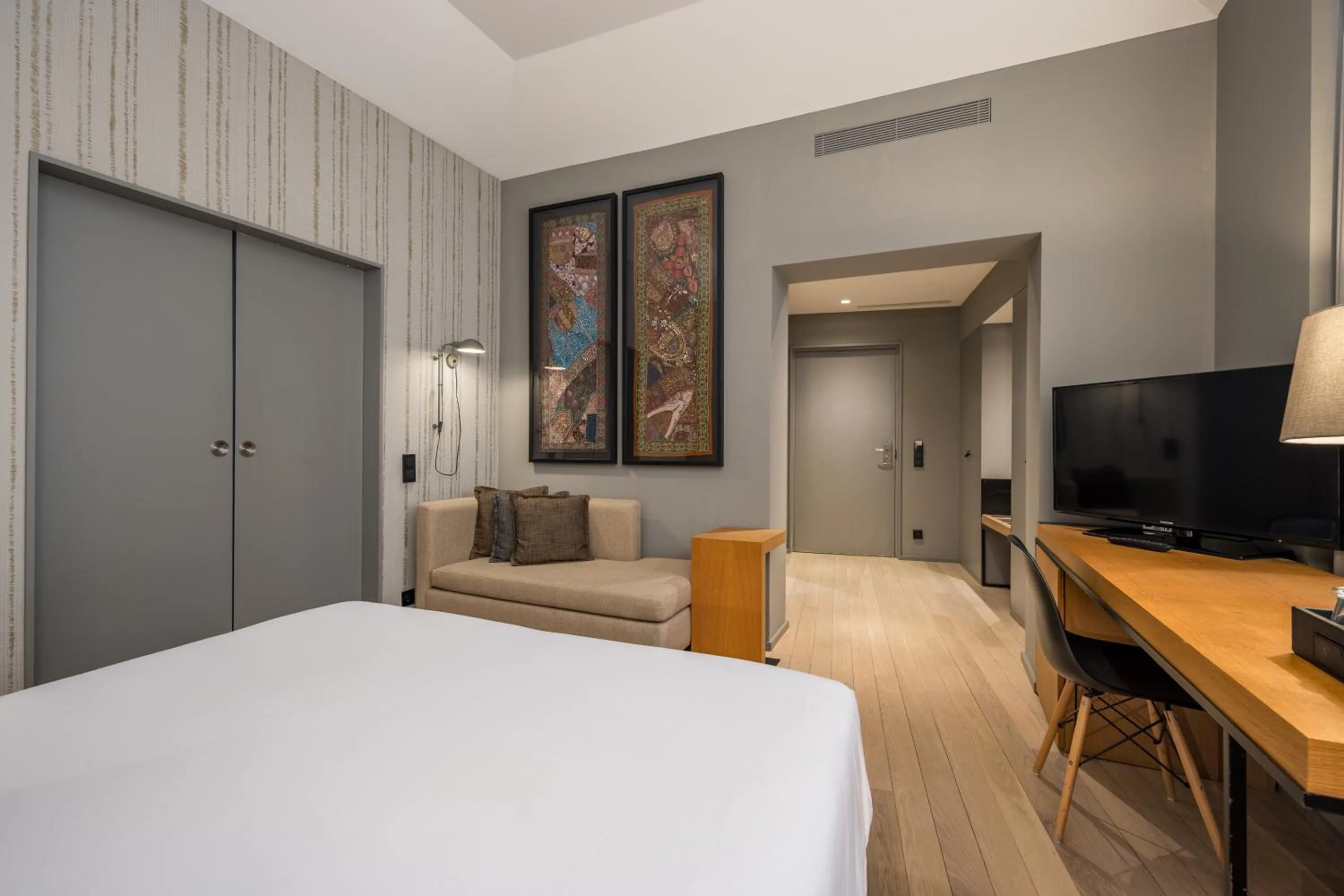 Bedroom, Bed in Descobertas Boutique Hotel by Aspasios