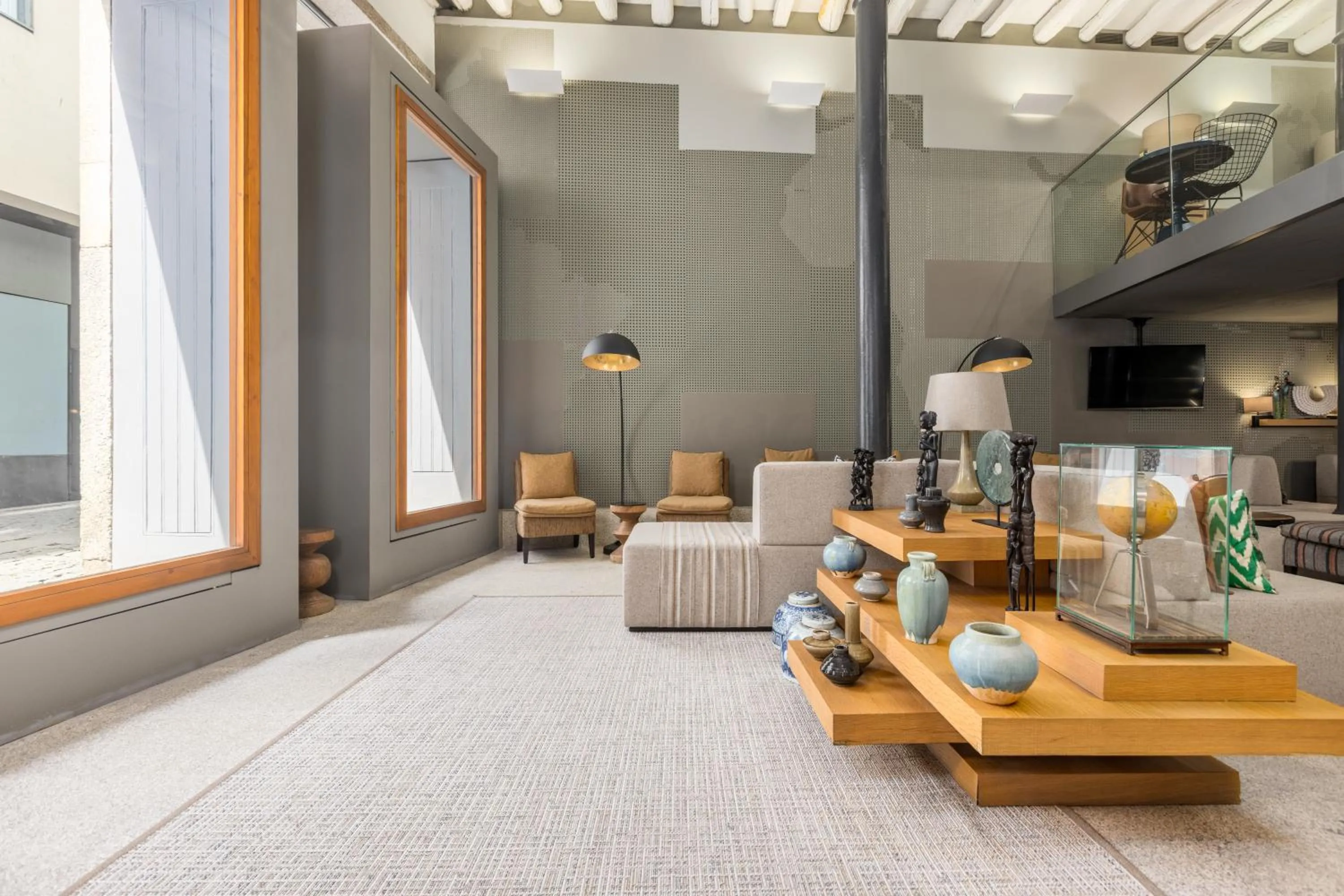 Lobby or reception in Descobertas Boutique Hotel by Aspasios