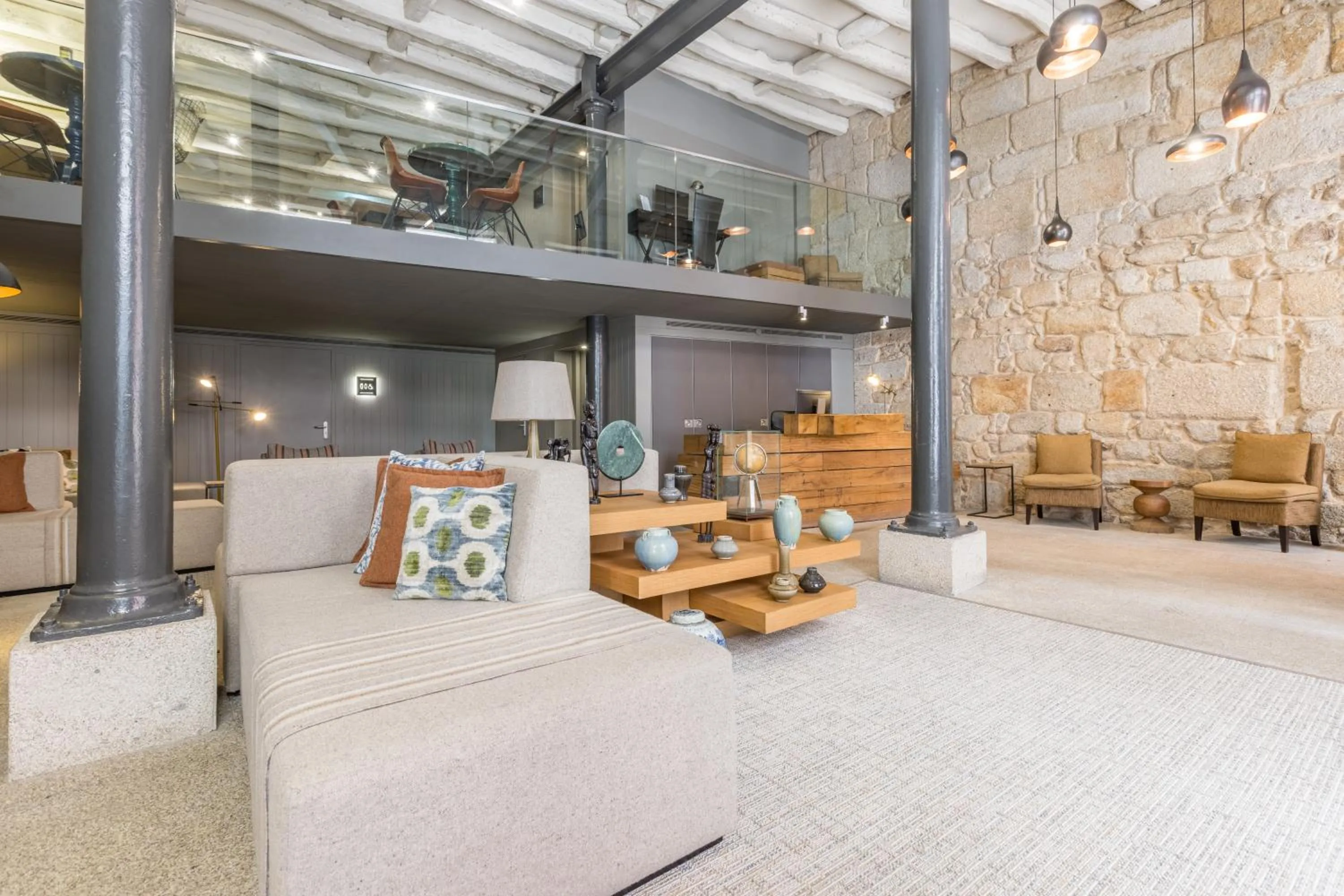 Lobby or reception in Descobertas Boutique Hotel by Aspasios