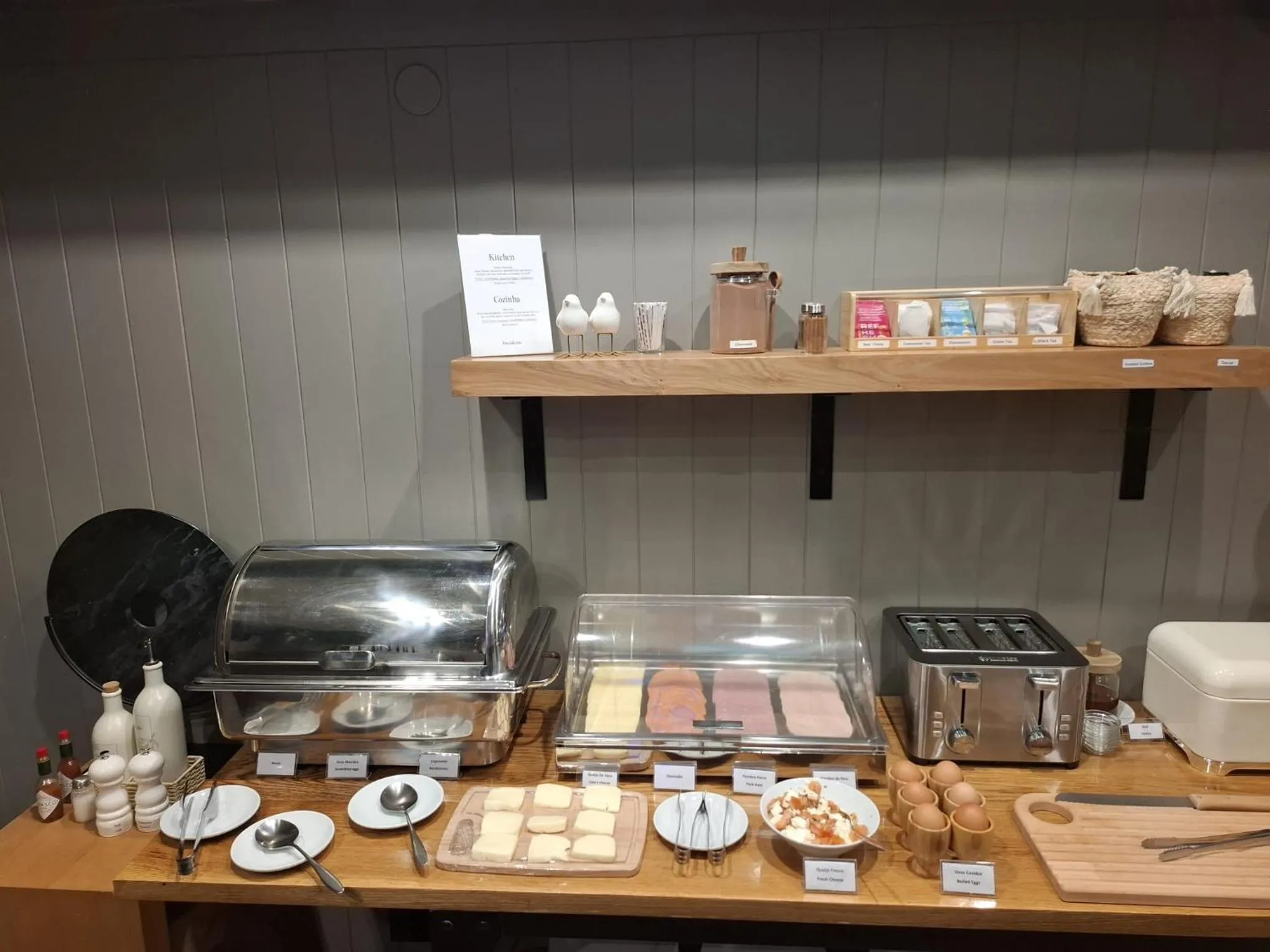 Breakfast in Descobertas Boutique Hotel by Aspasios