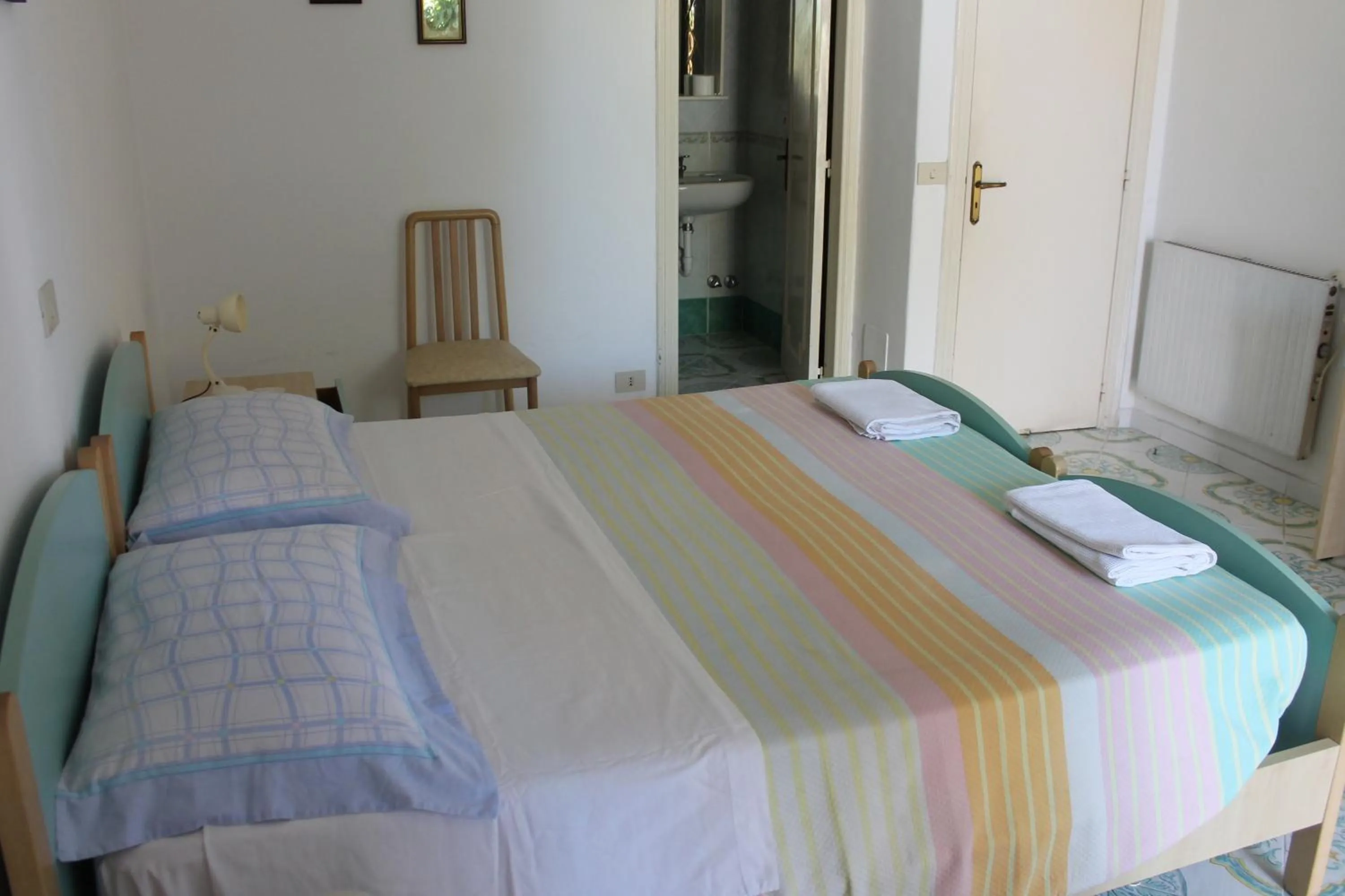 Bedroom, Bed in Villa Luna di Miele