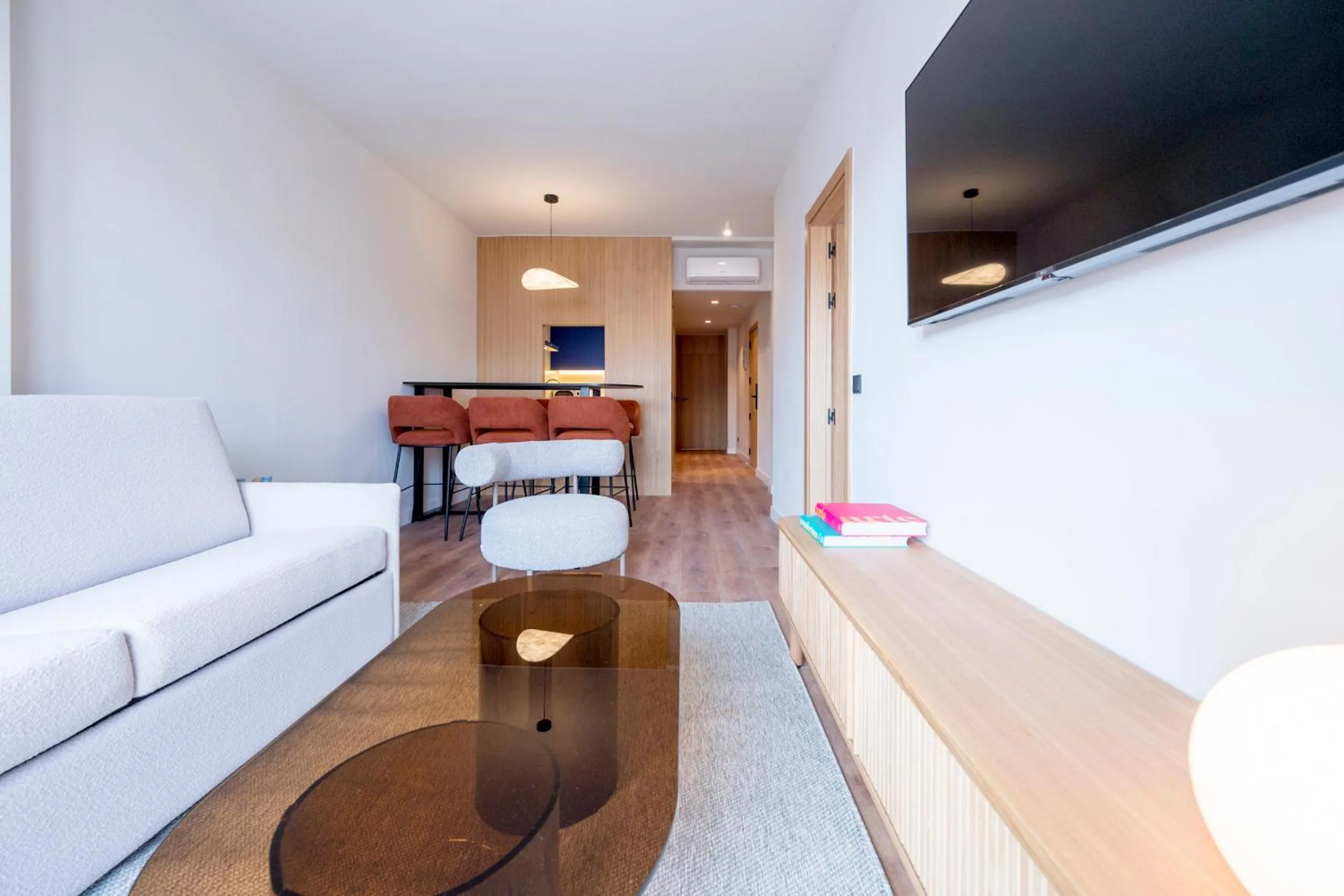 TV and multimedia, Bed in Iconic Suites