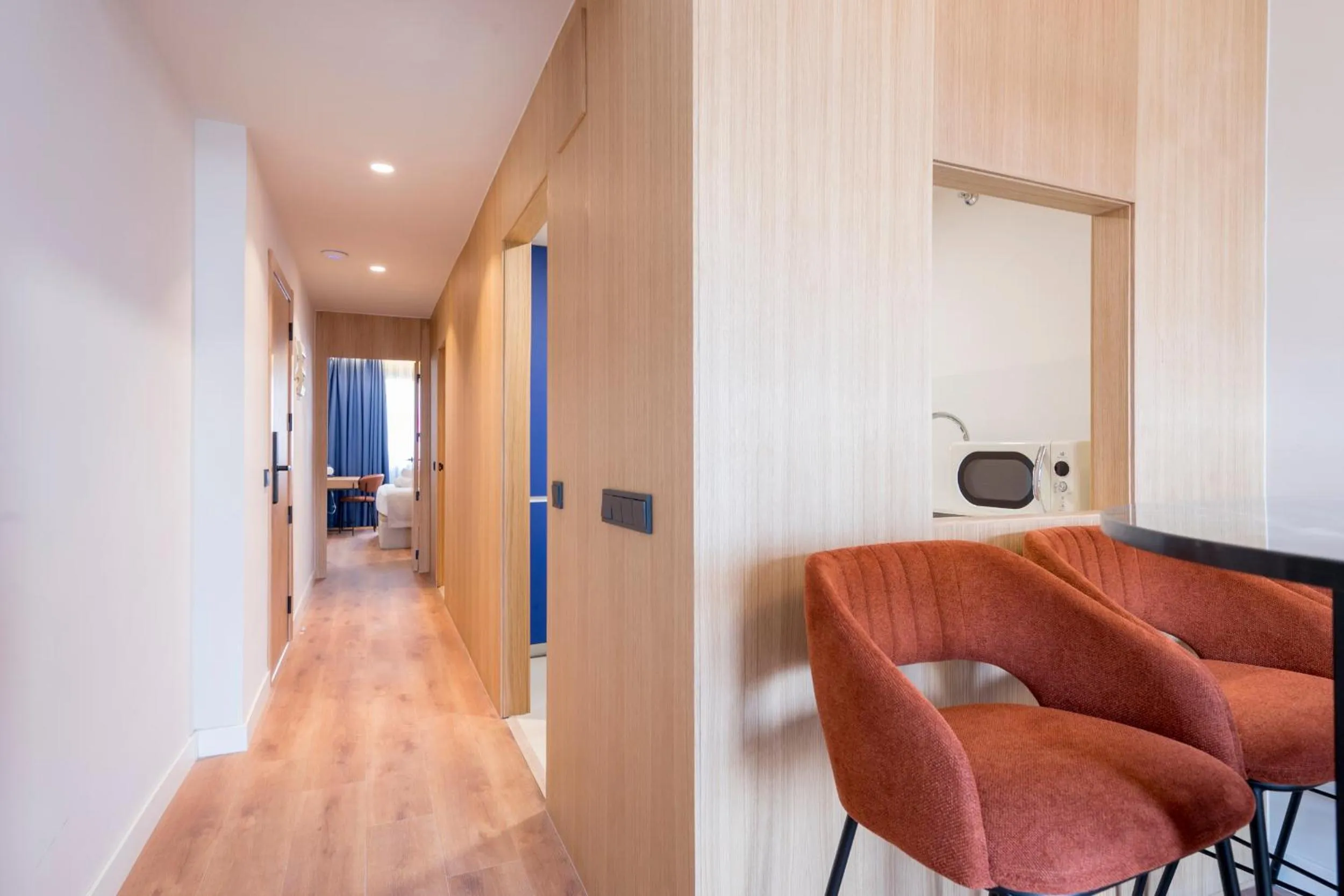 Photo of the whole room in Iconic Suites