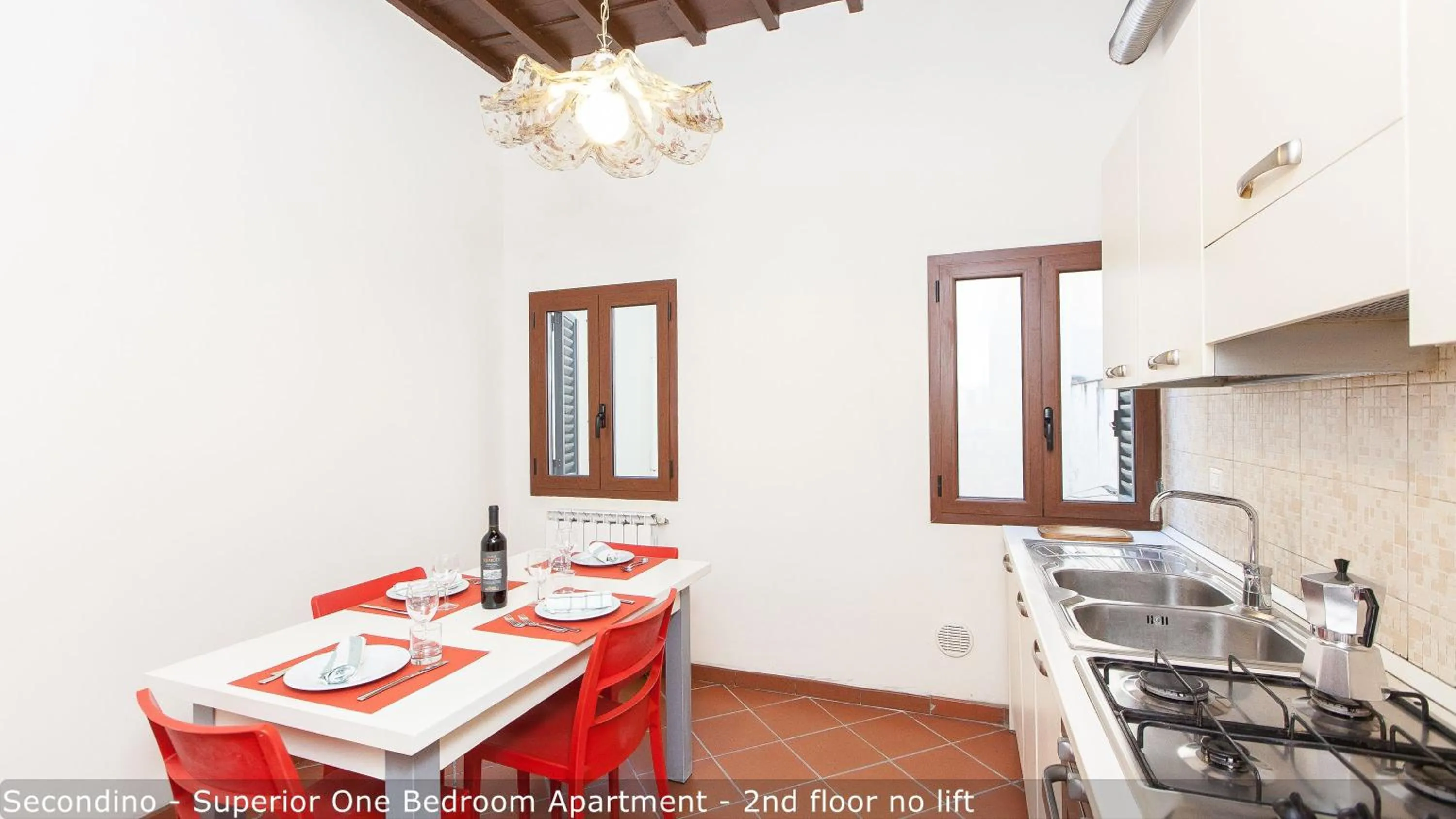 Kitchen or kitchenette in Palazzuolo Tower Apartments by Mamo Florence