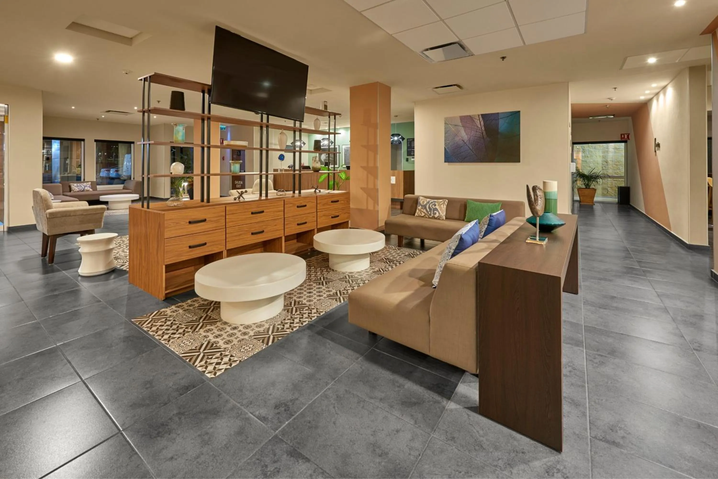 Lobby or reception in City Express Suites by Marriott Cabo San Lucas