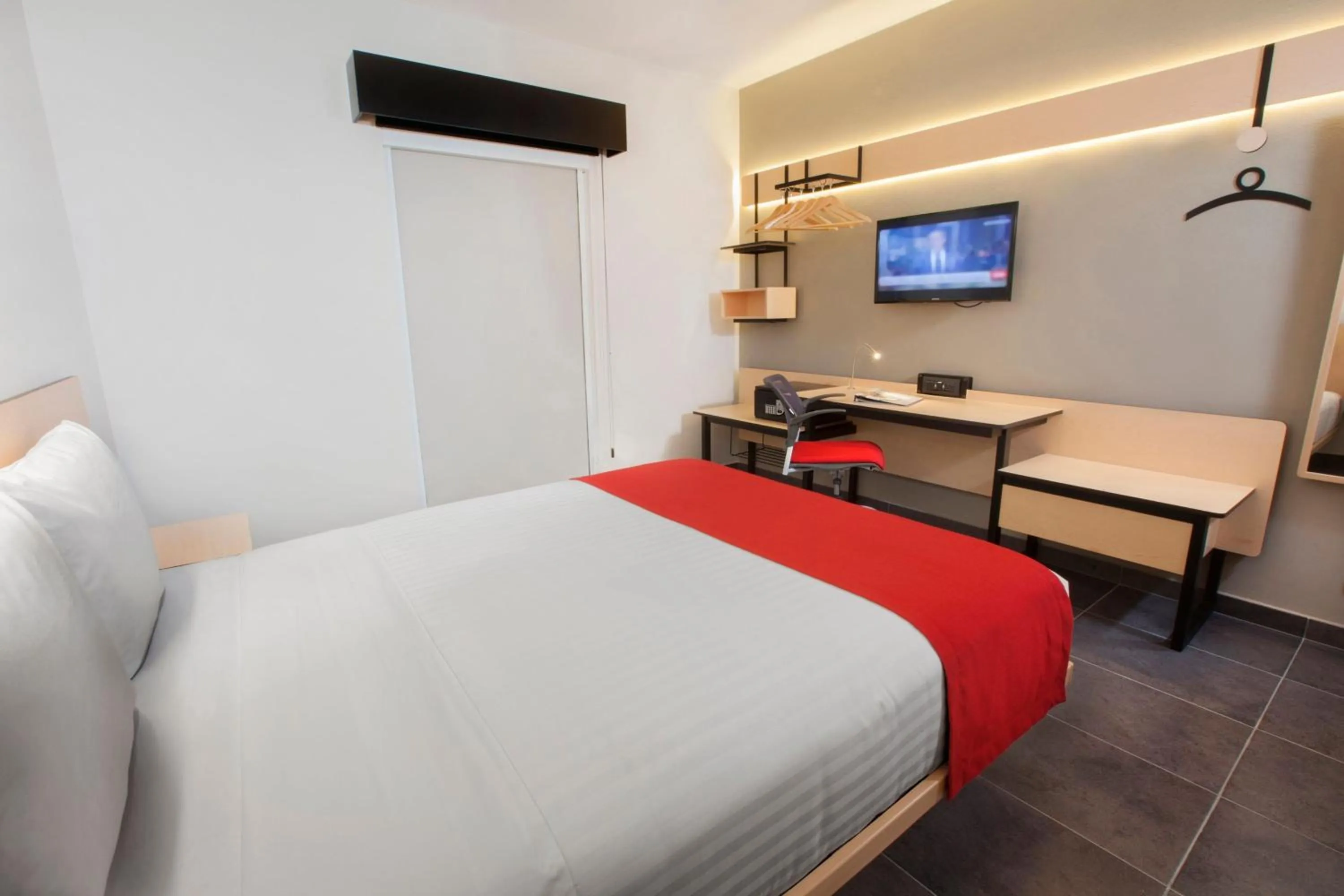 Bedroom, Bed in City Express Plus by Marriott Cabo San Lucas