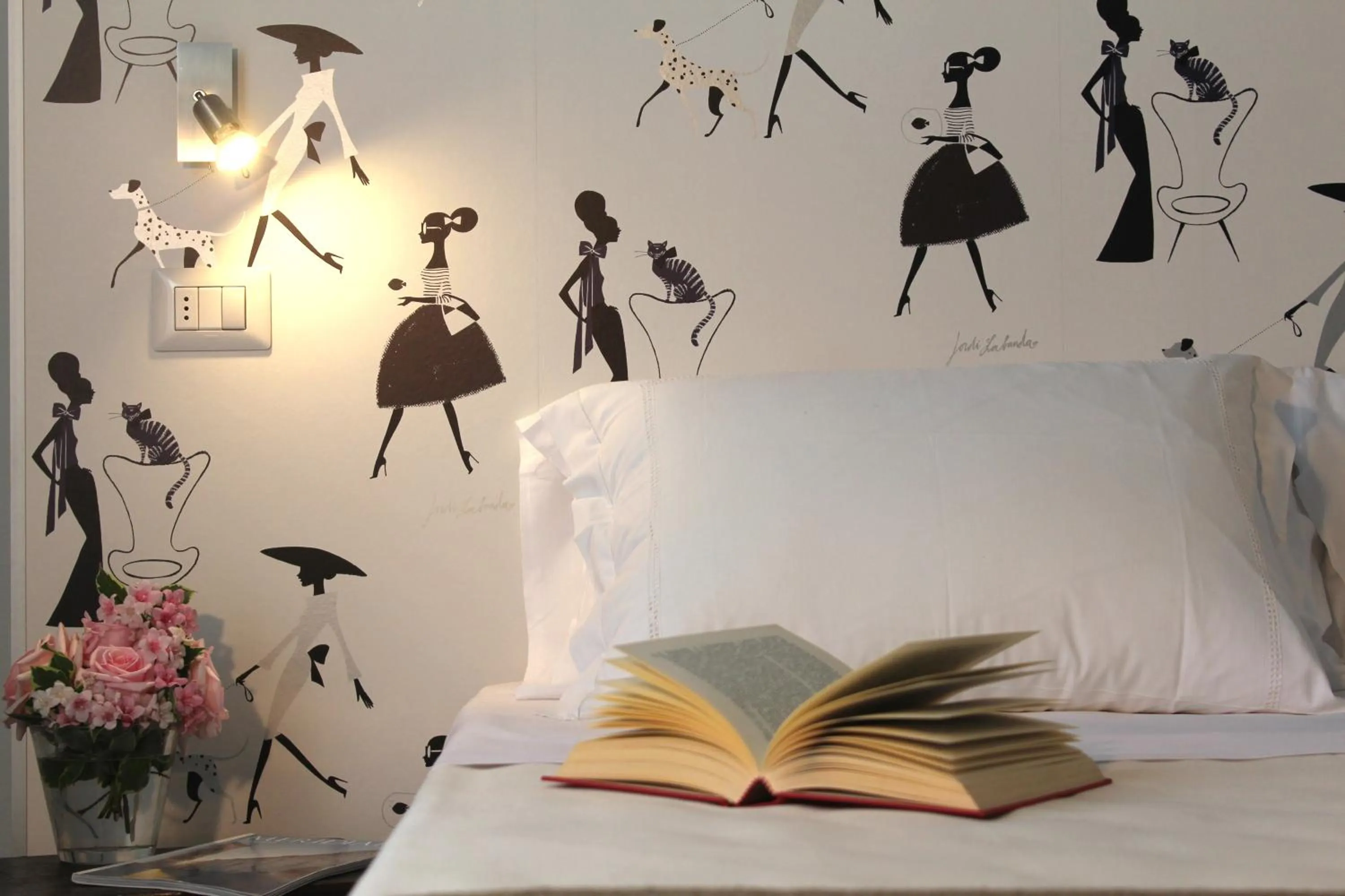 Decorative detail, Bed in Lucca in Villa Lucrezia