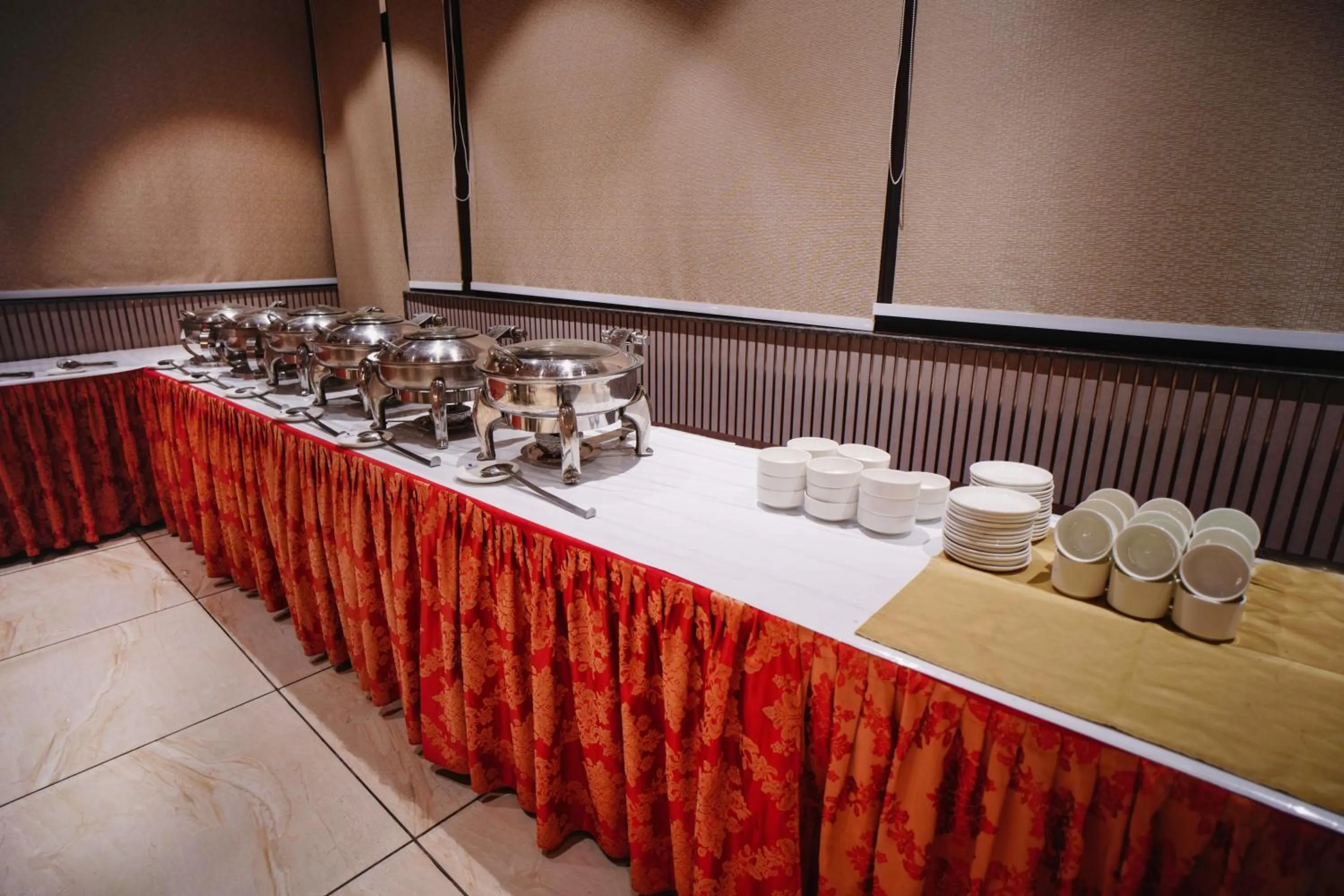 Hari's Court Inns & Hotels