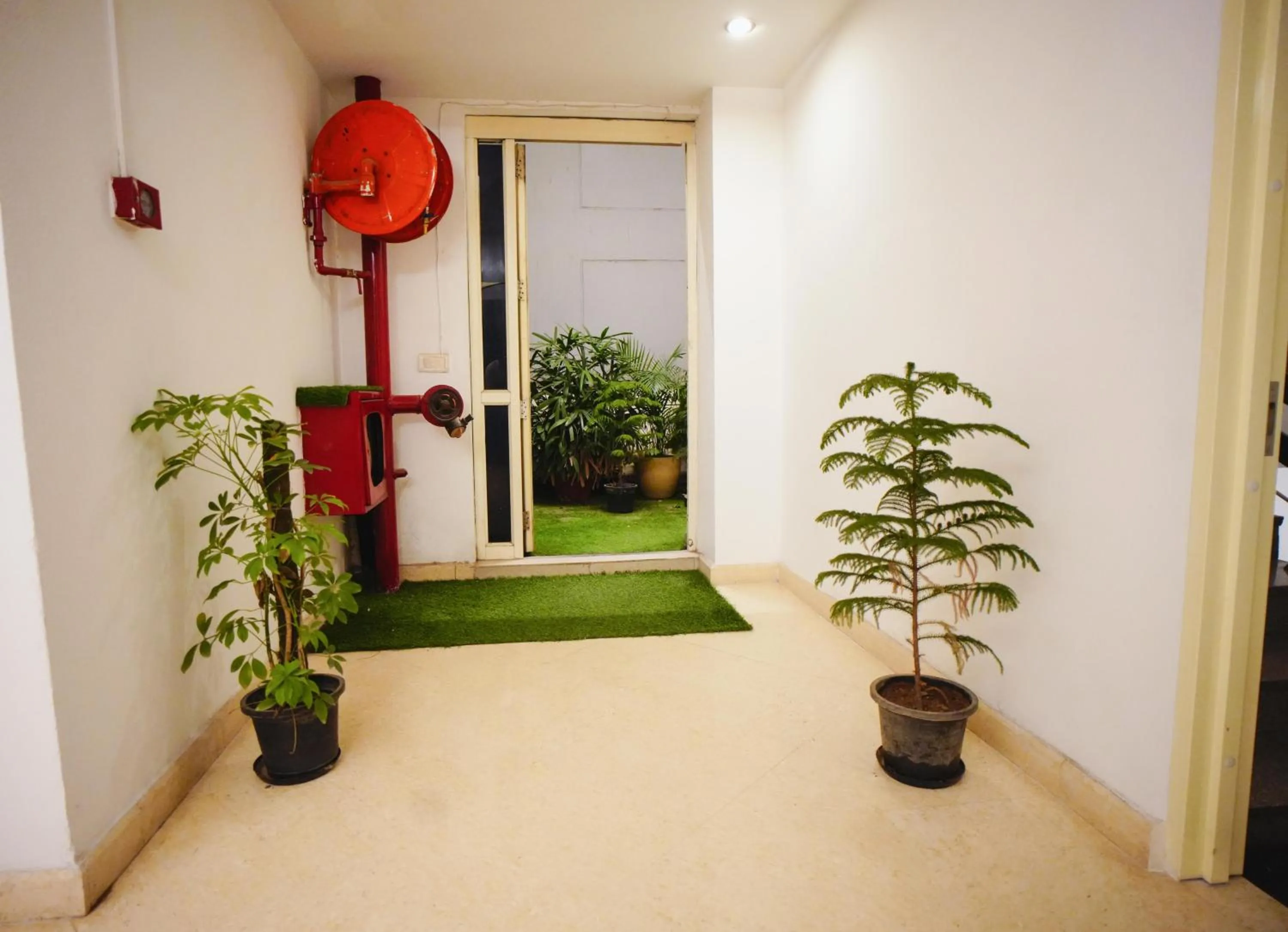 Hari's Court Inns & Hotels