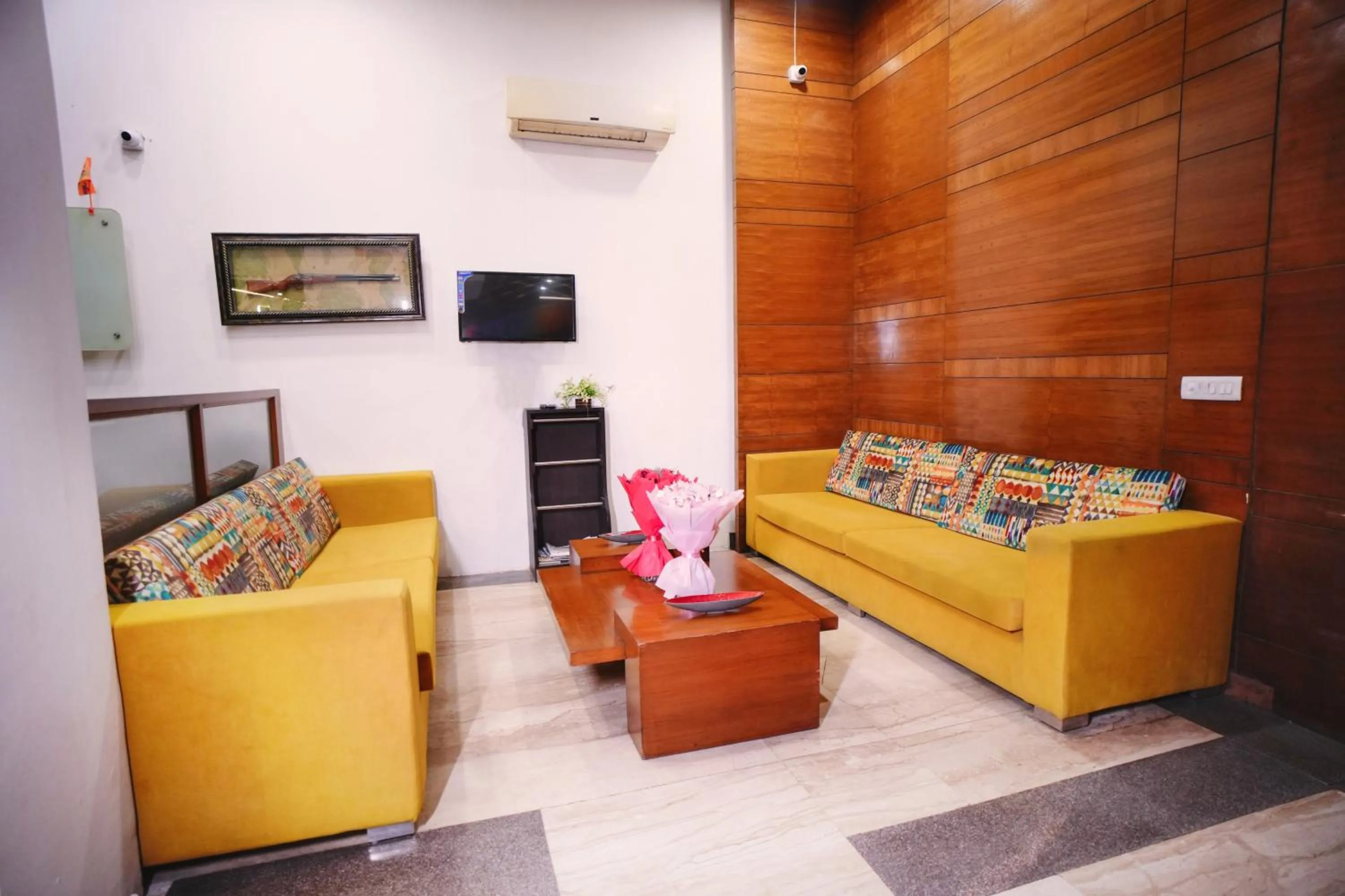 Hari's Court Inns & Hotels