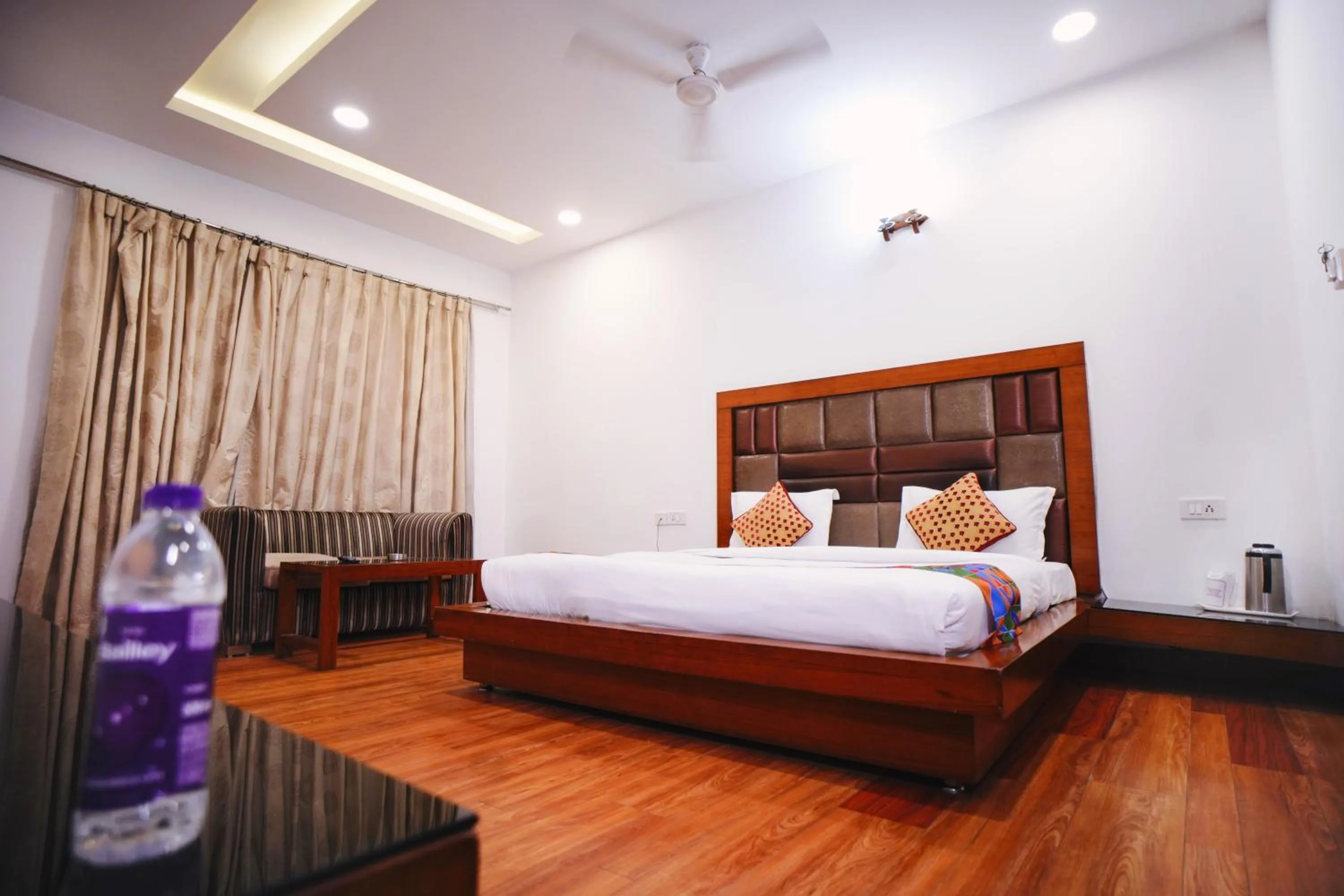 Bed in Hari's Court Inns & Hotels