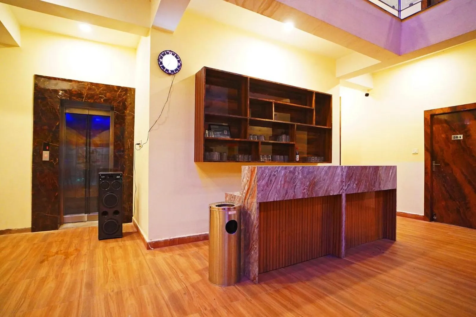 Lounge or bar in Elegant Beach Resort