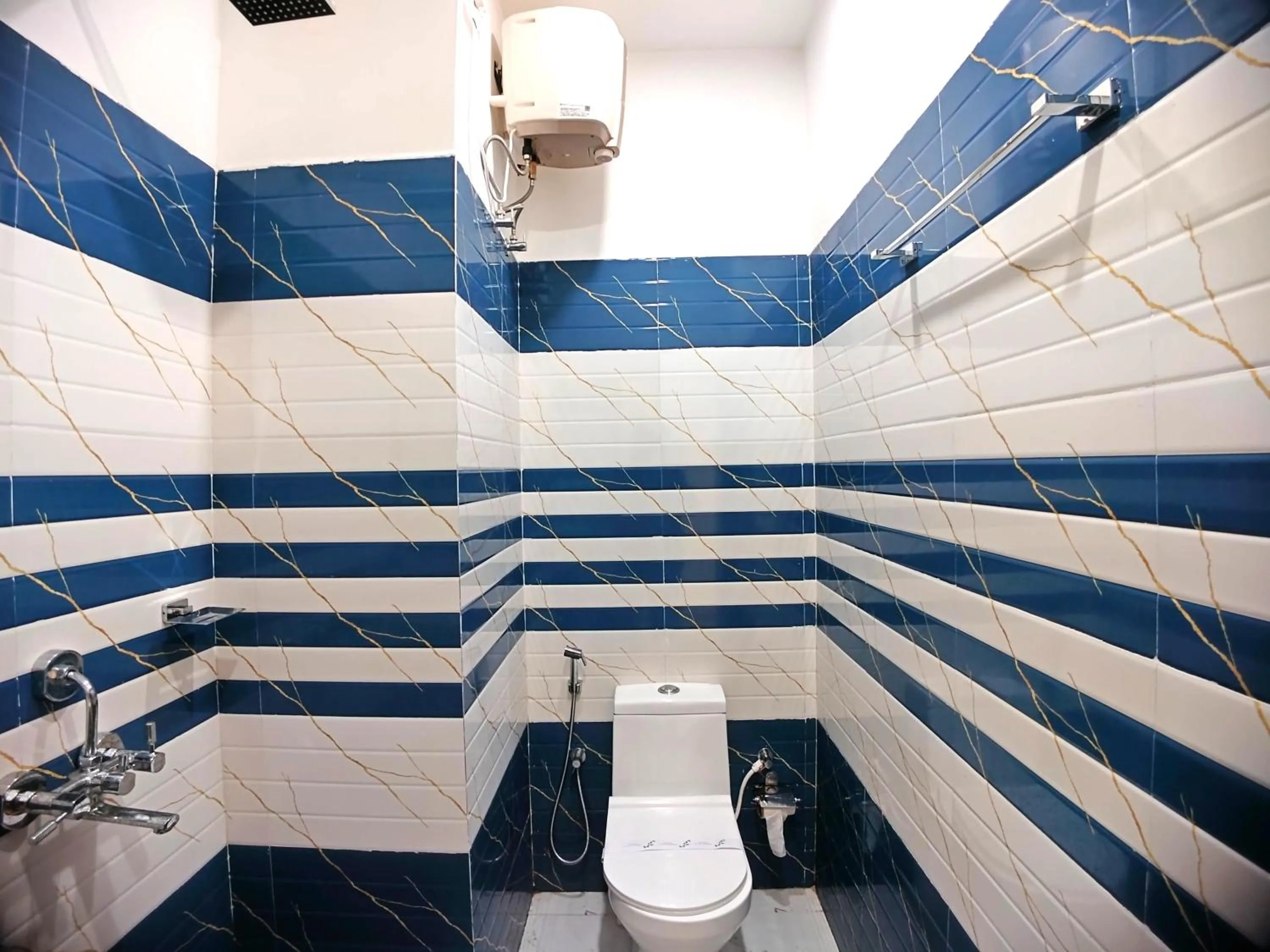 Shower in Elegant Beach Resort