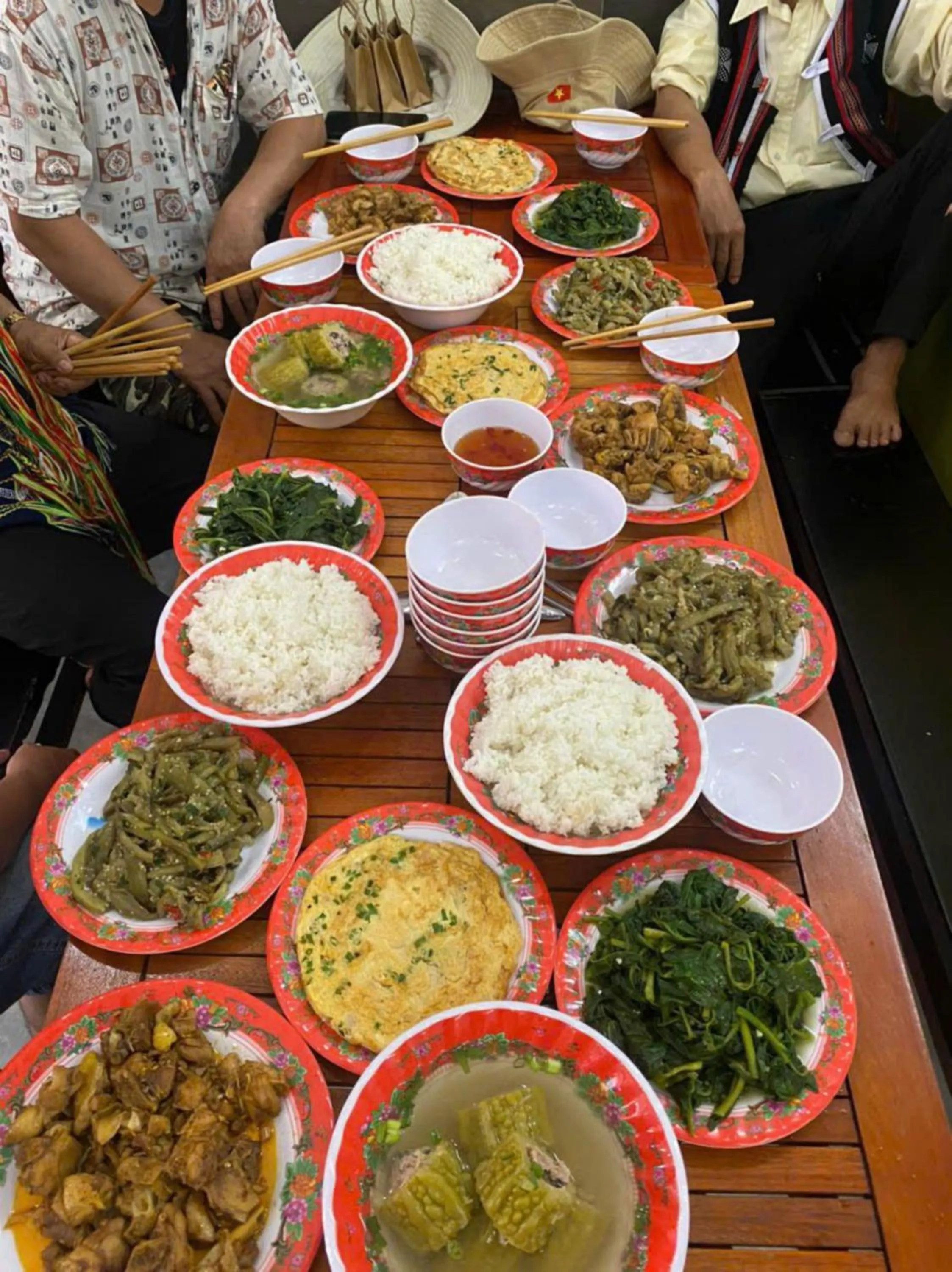 People in Bong House Homestay