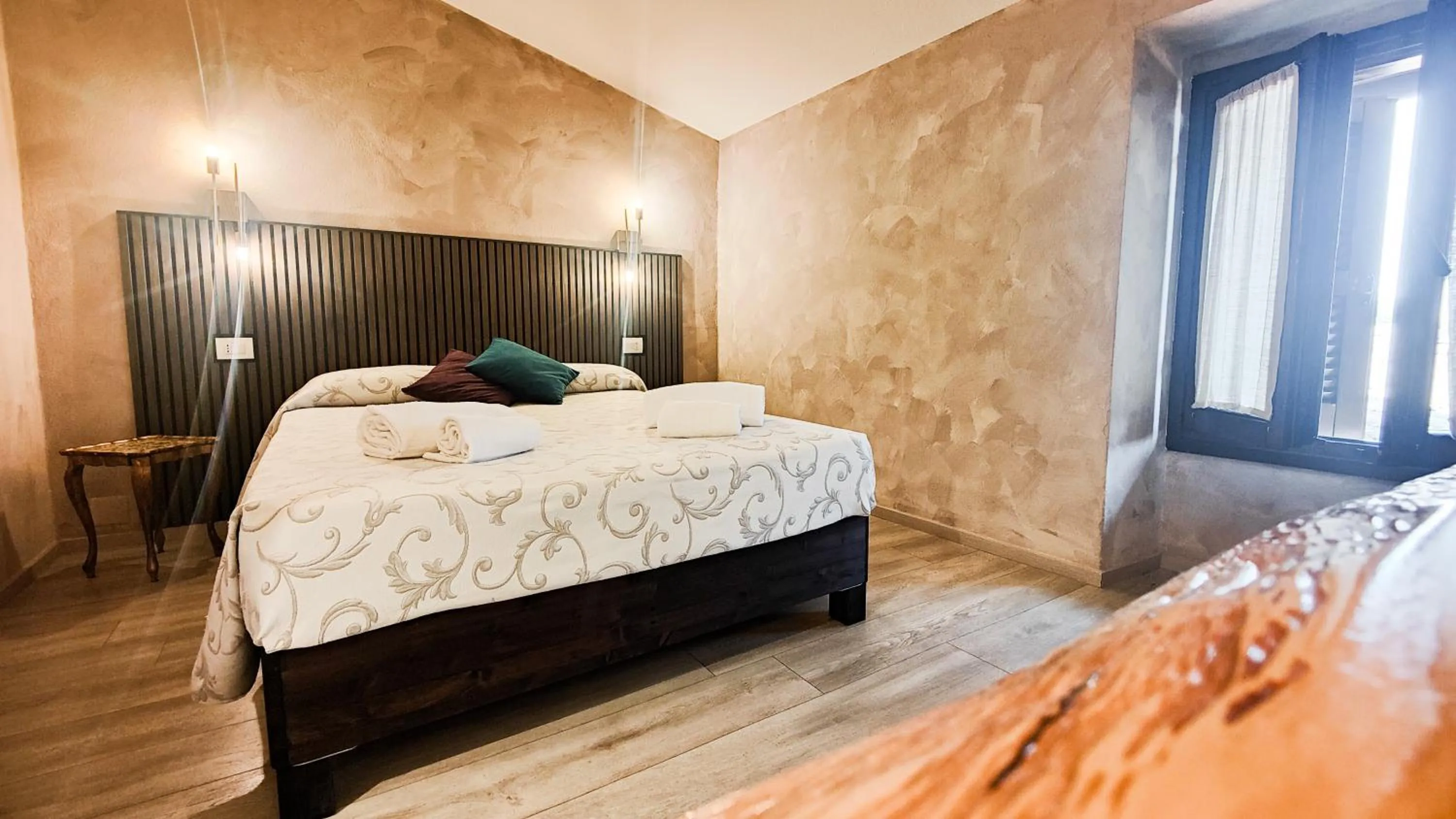 Bed in Albergo B&B Tenesi