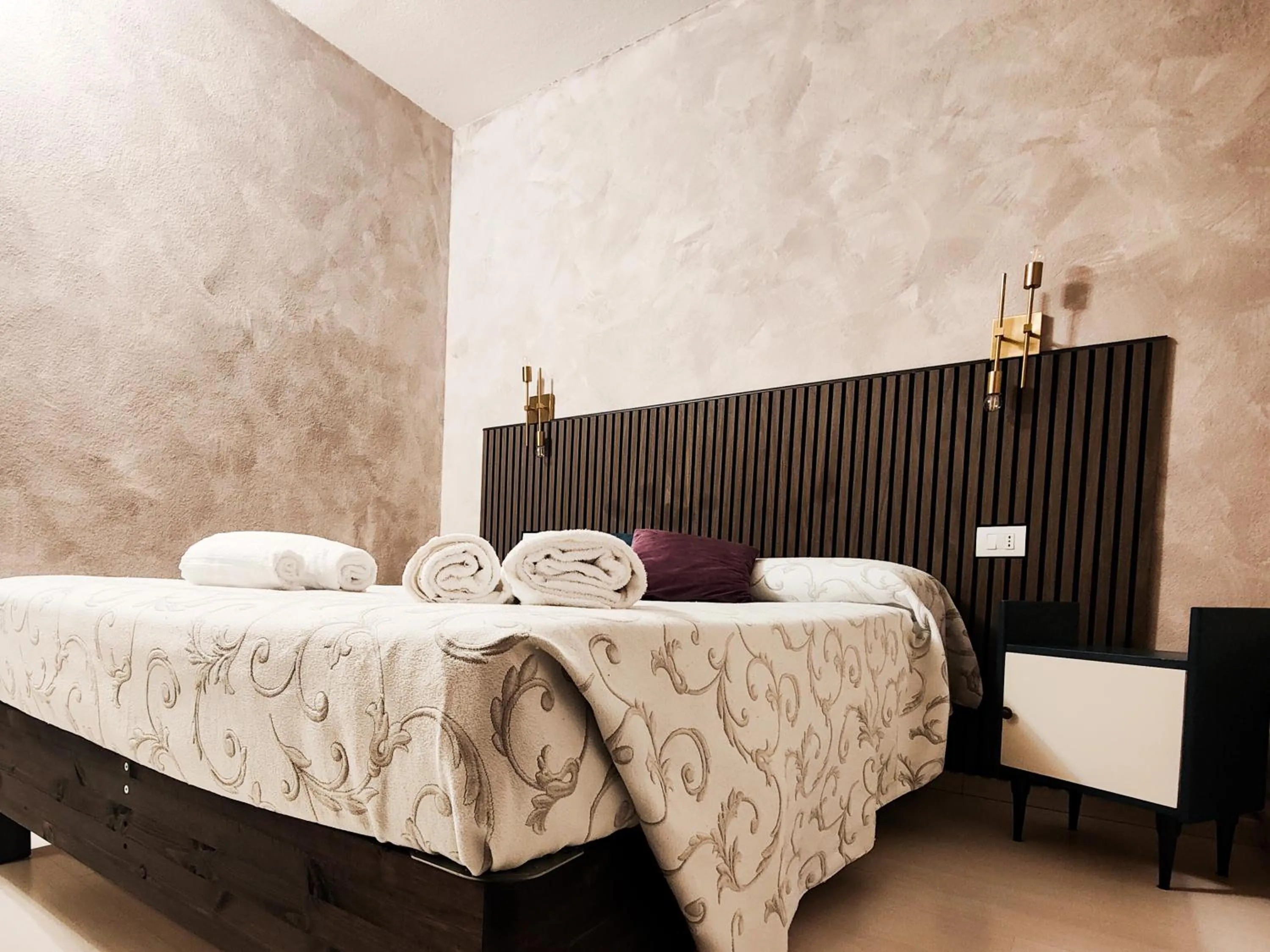 Bed in Albergo B&B Tenesi