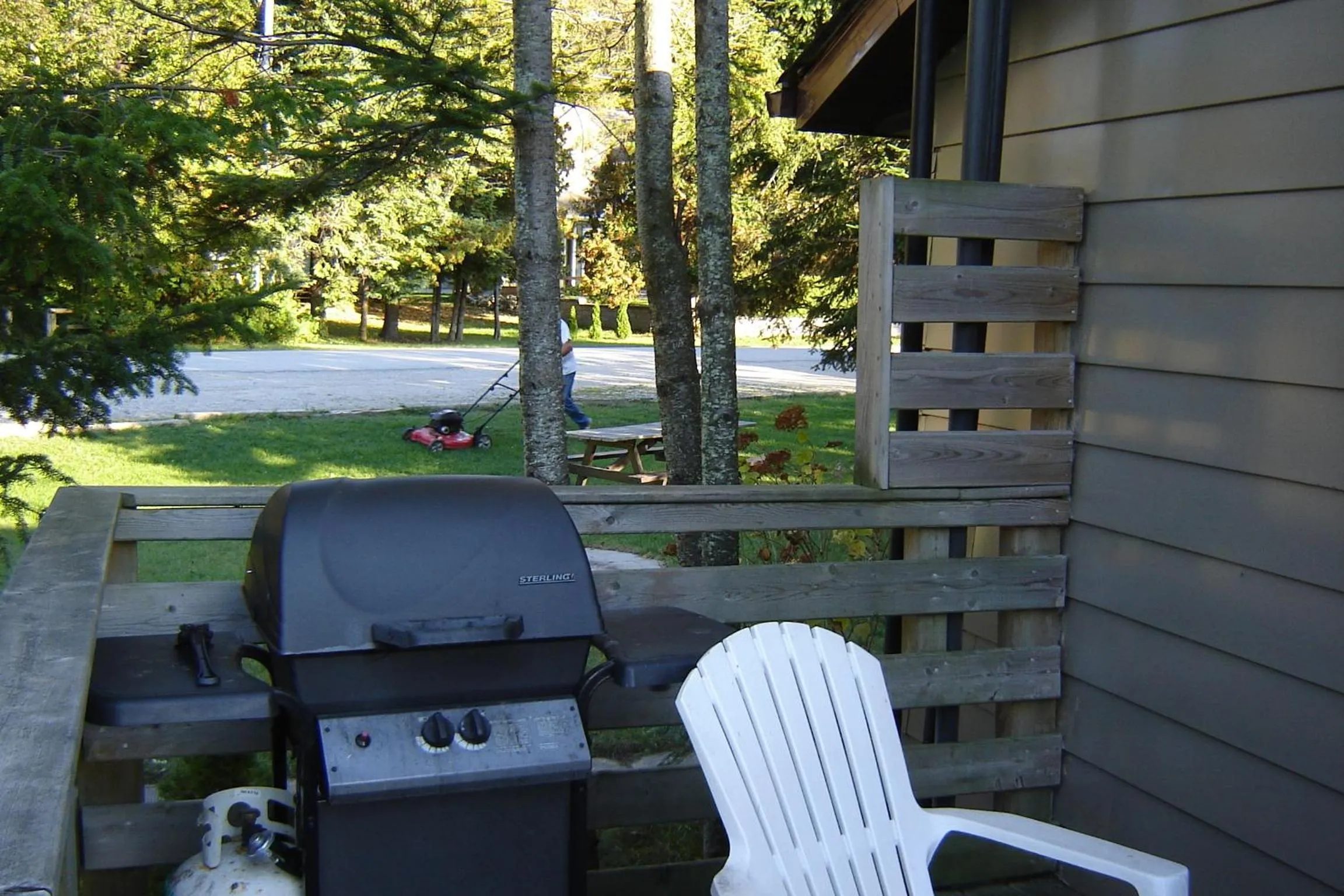 BBQ facilities in Sauble River Marina and Lodge Resort