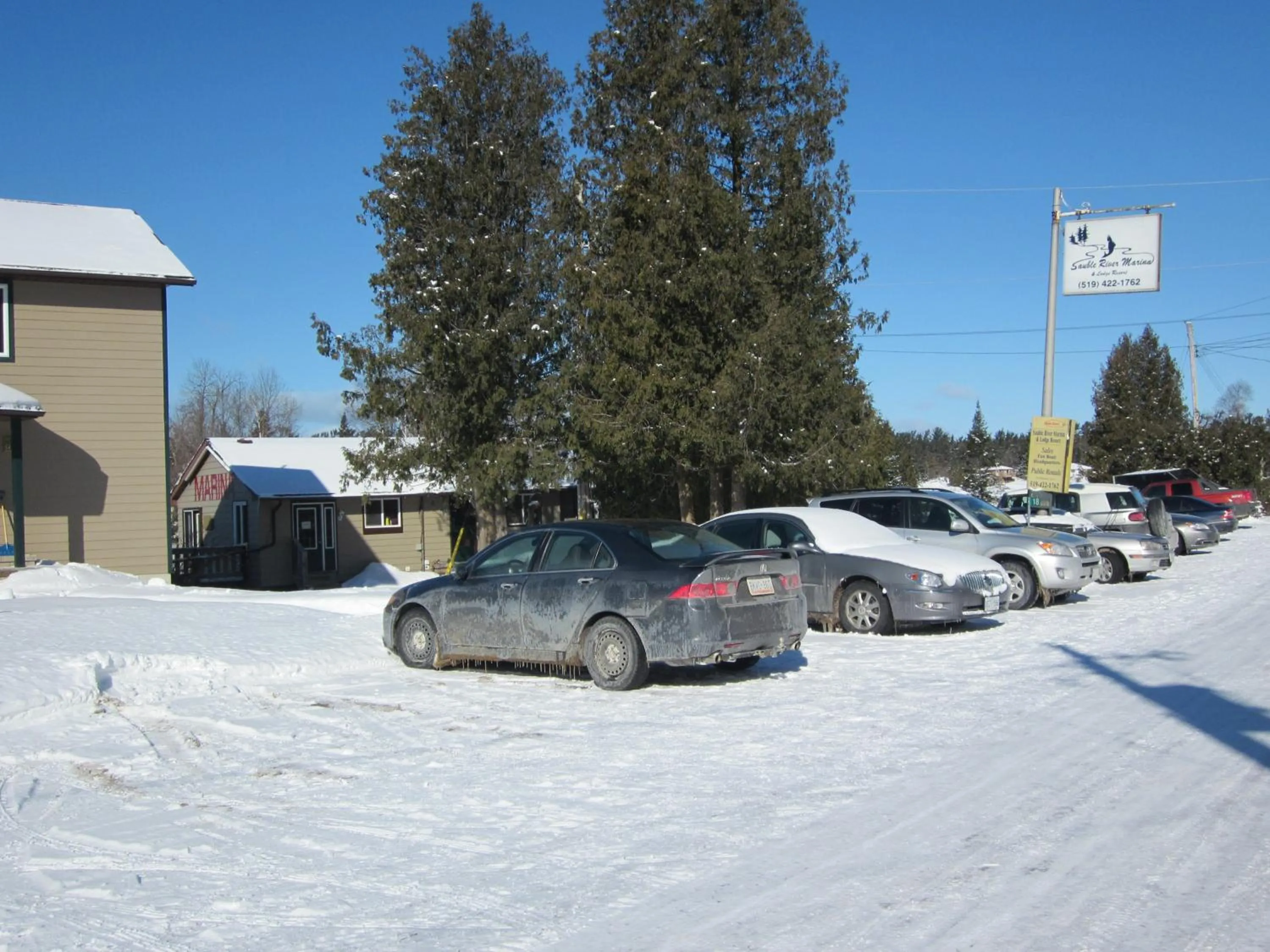 Parking in Sauble River Marina and Lodge Resort