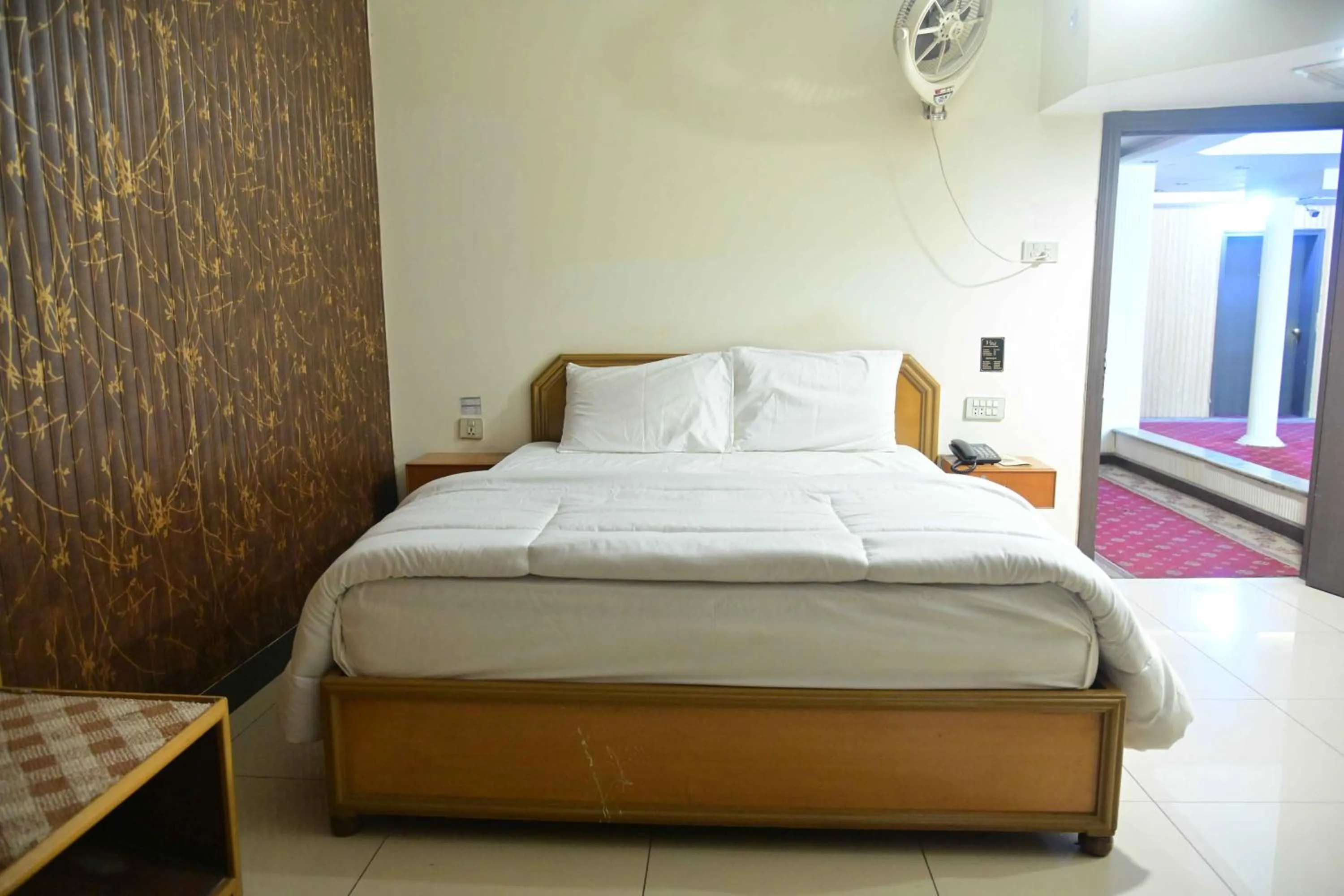 Bed in Hotel Taj Palace