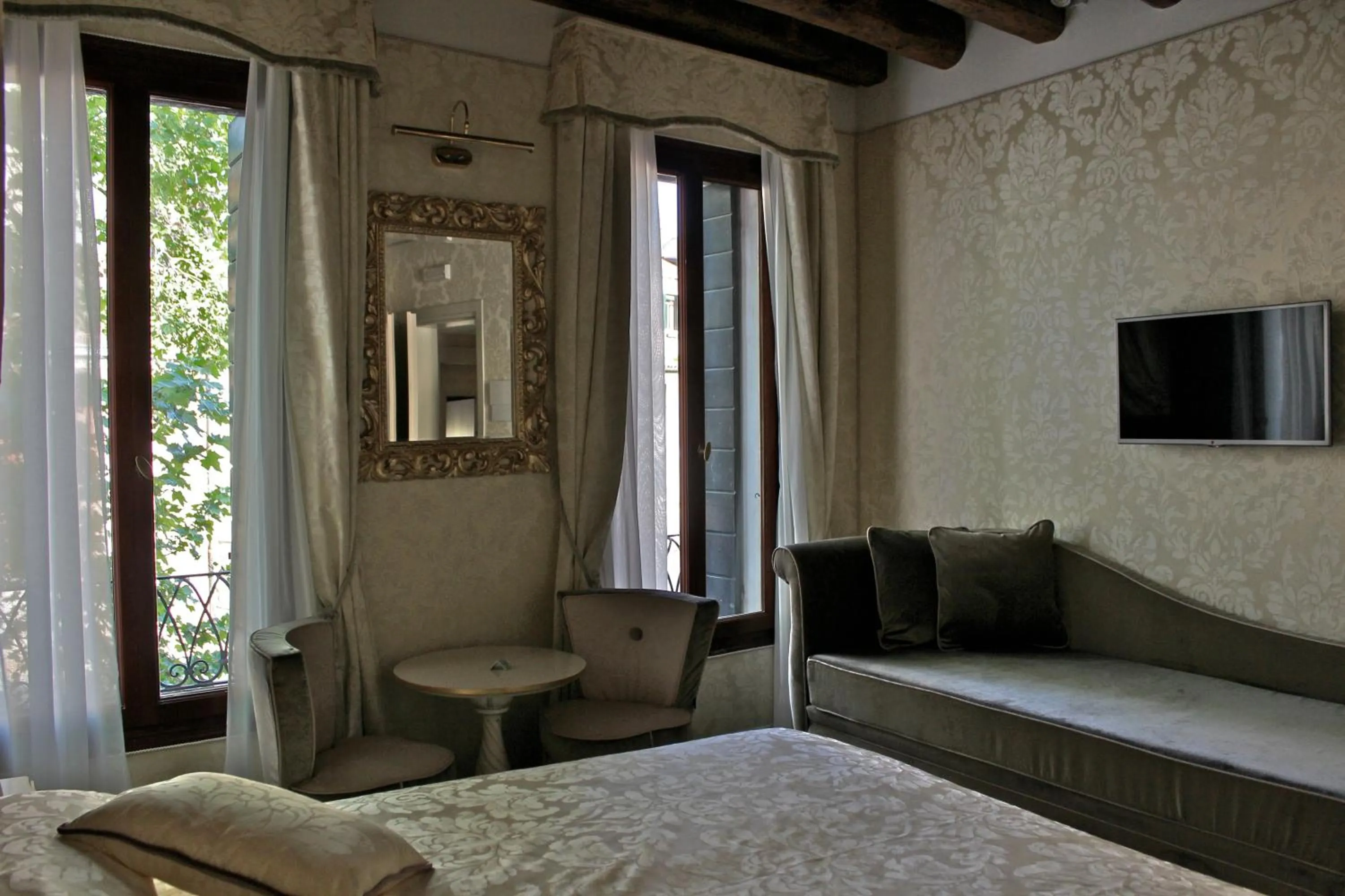 Photo of the whole room, Bed in B&B Patatina