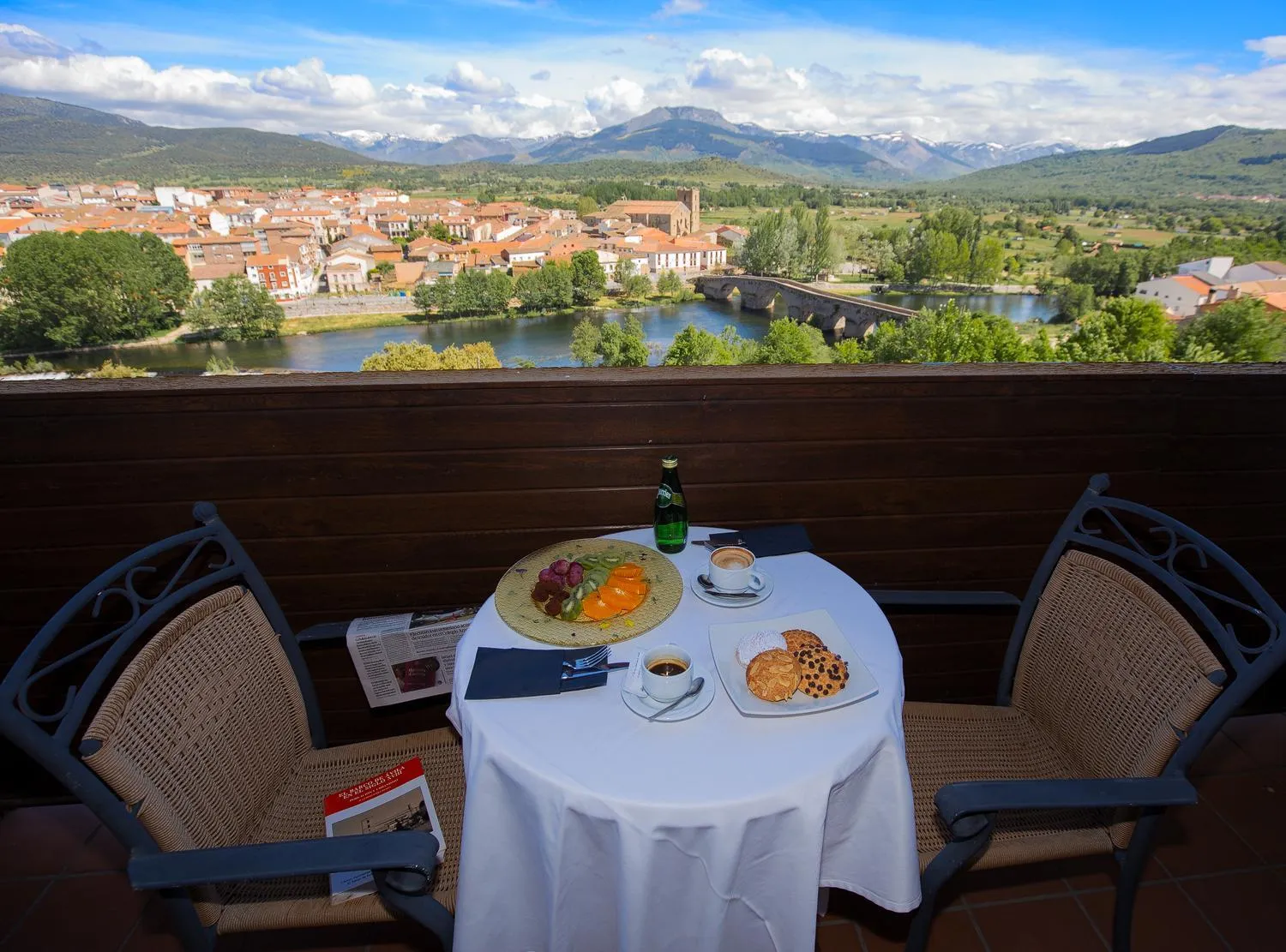 Mountain view in Hospedium Hotel Mirador de Gredos