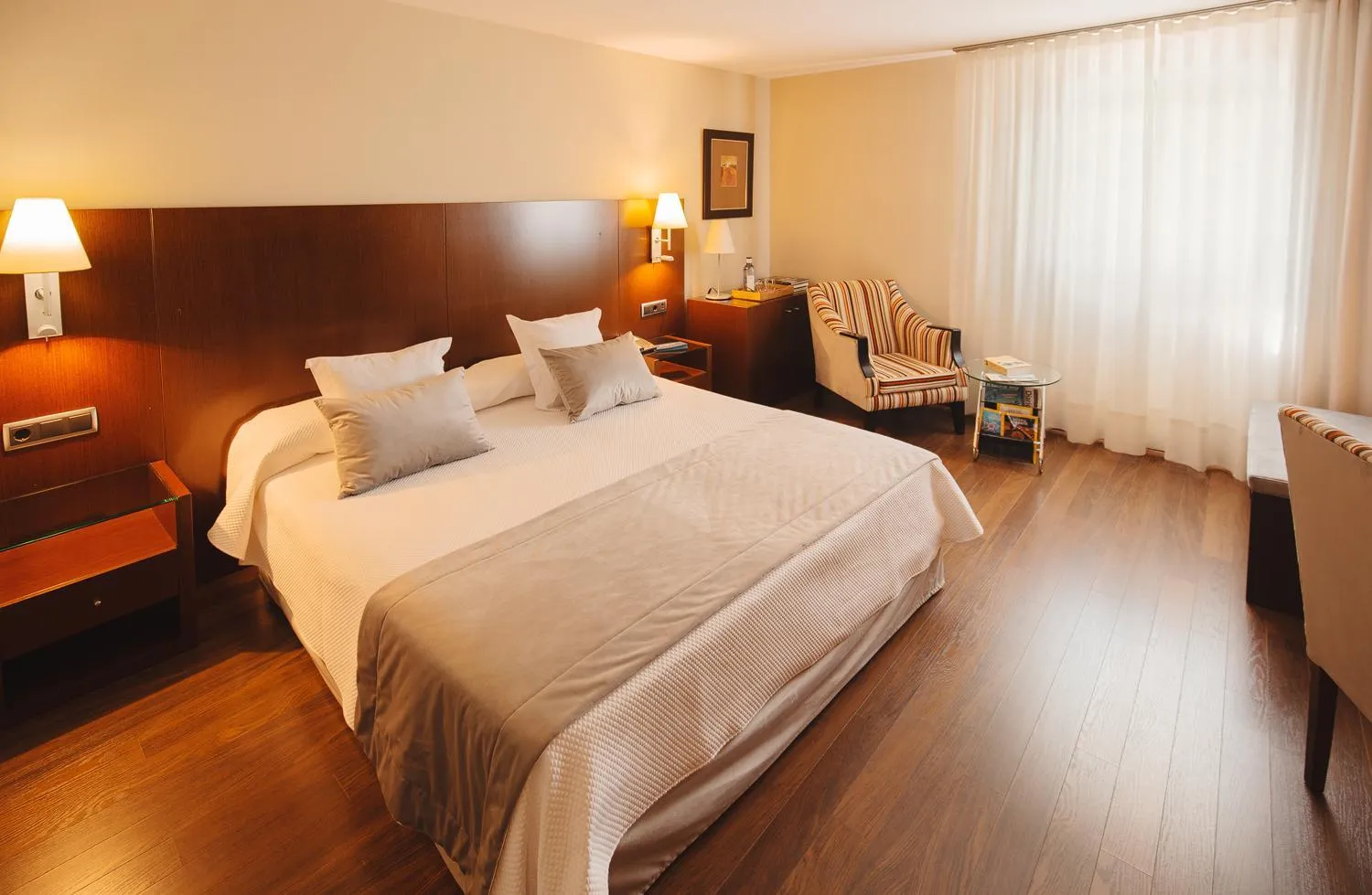 Bedroom, Bed in Hospedium Hotel Mirador de Gredos