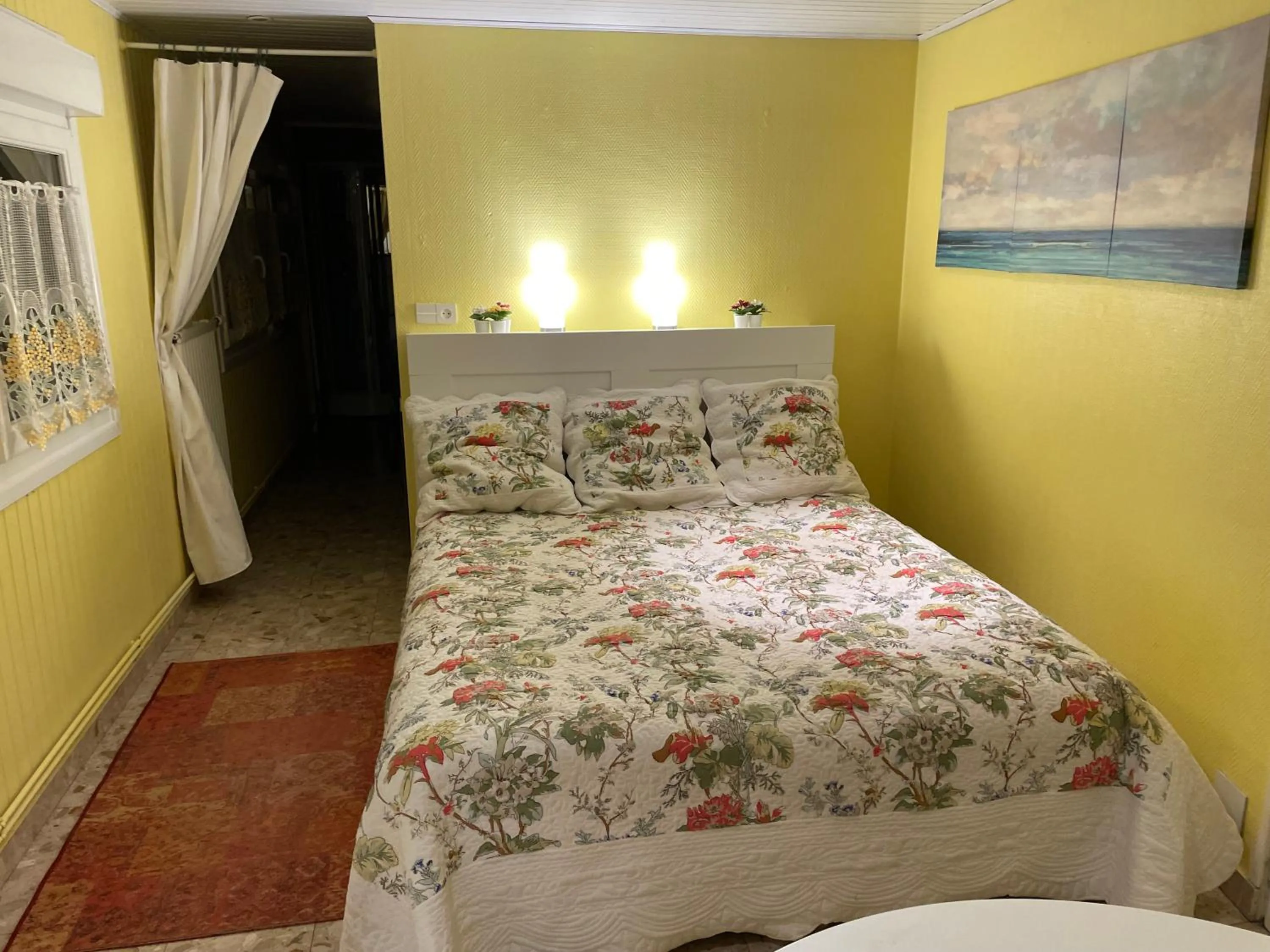 Bed in Annette's Home