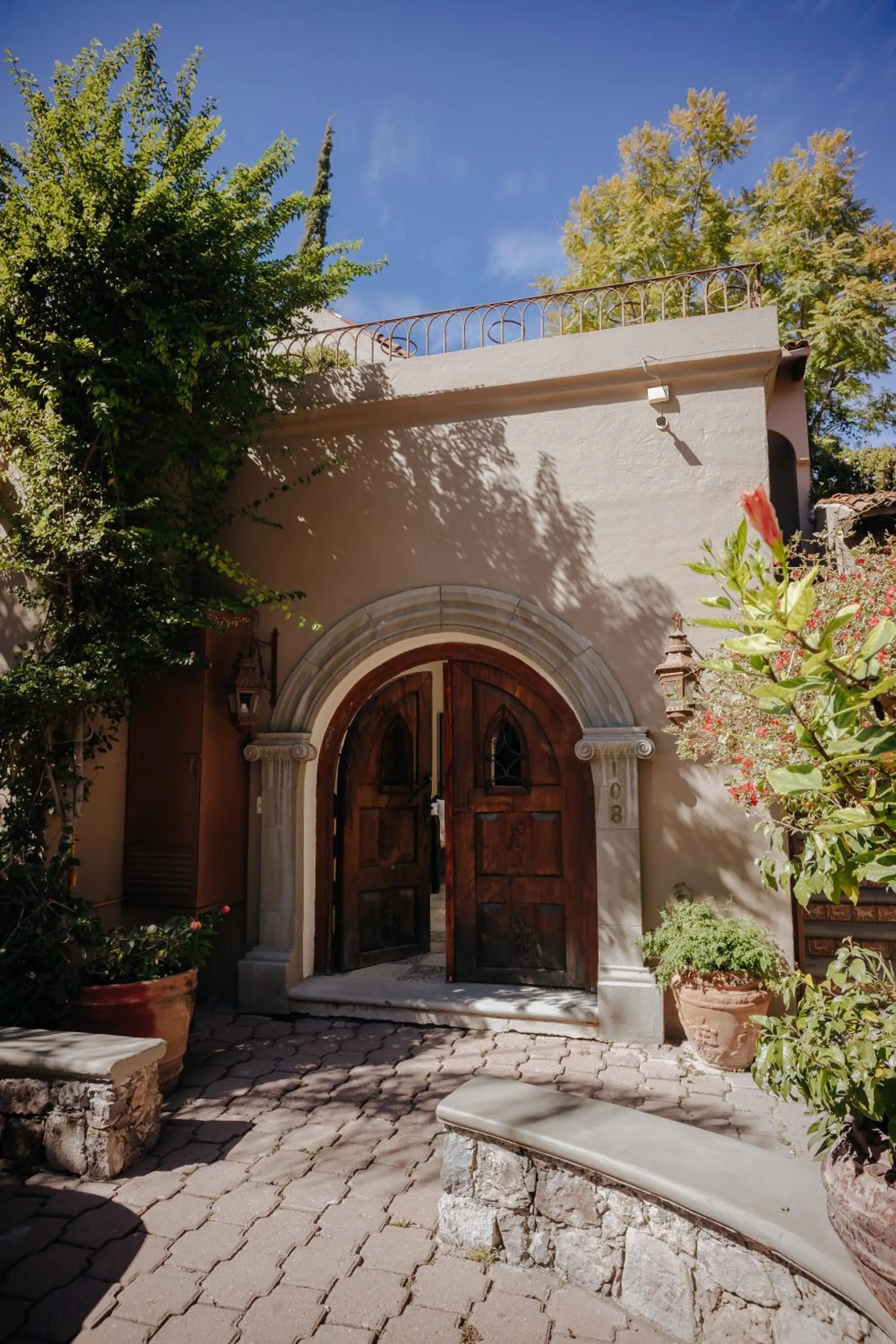 Facade/entrance in Casa Liza