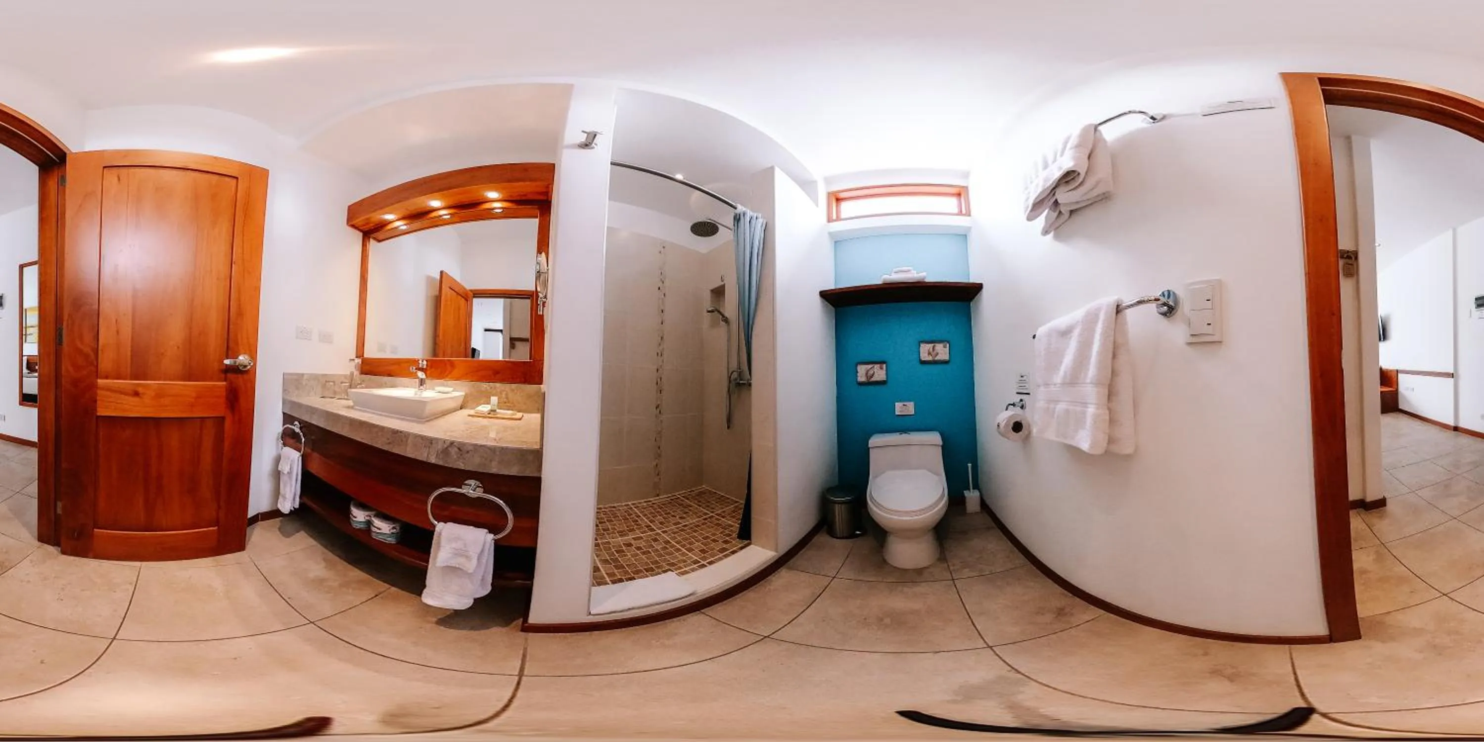 Bathroom in Hotel Cucuve